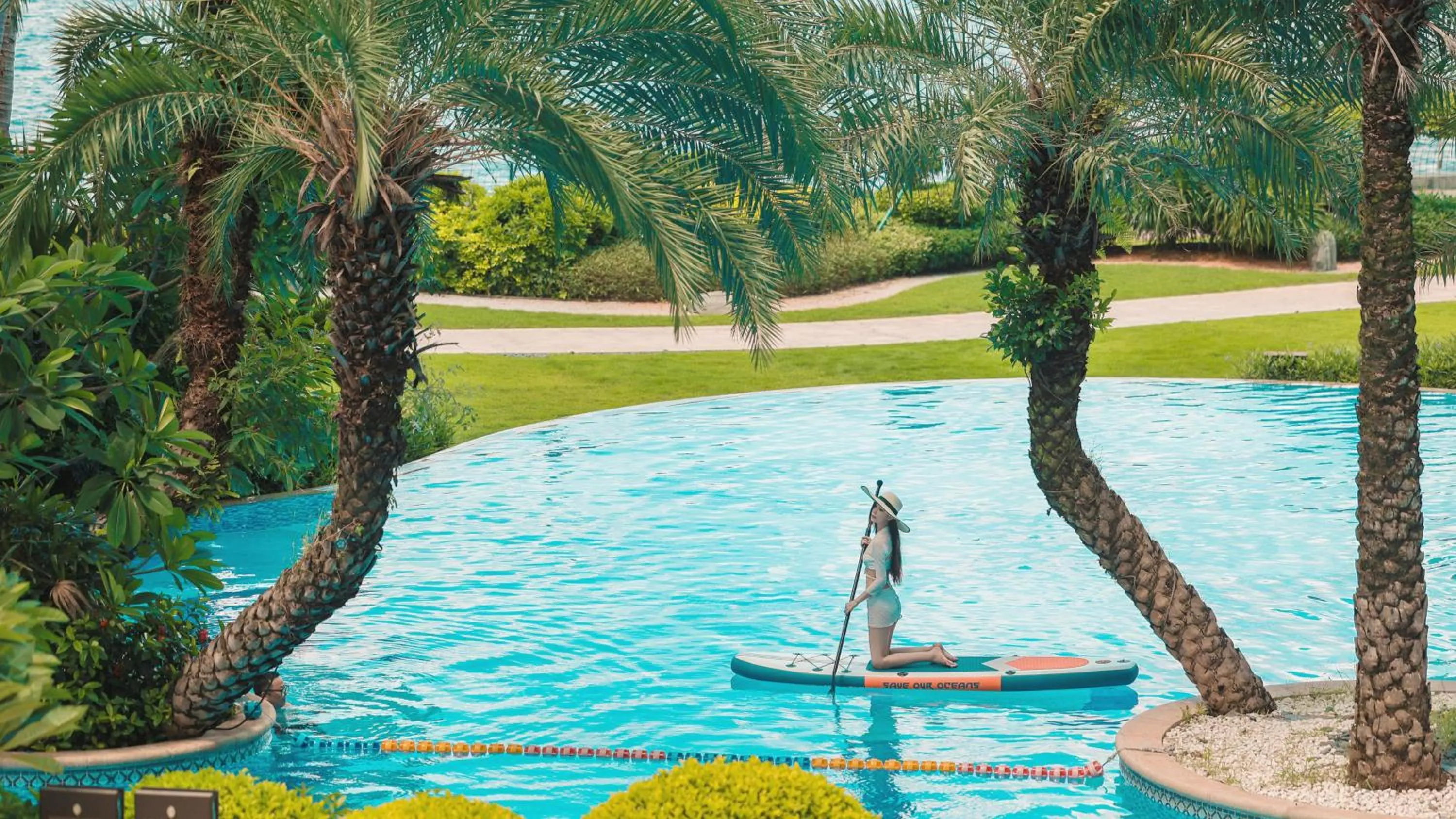 Swimming pool in InterContinental Haikou Seaview by IHG