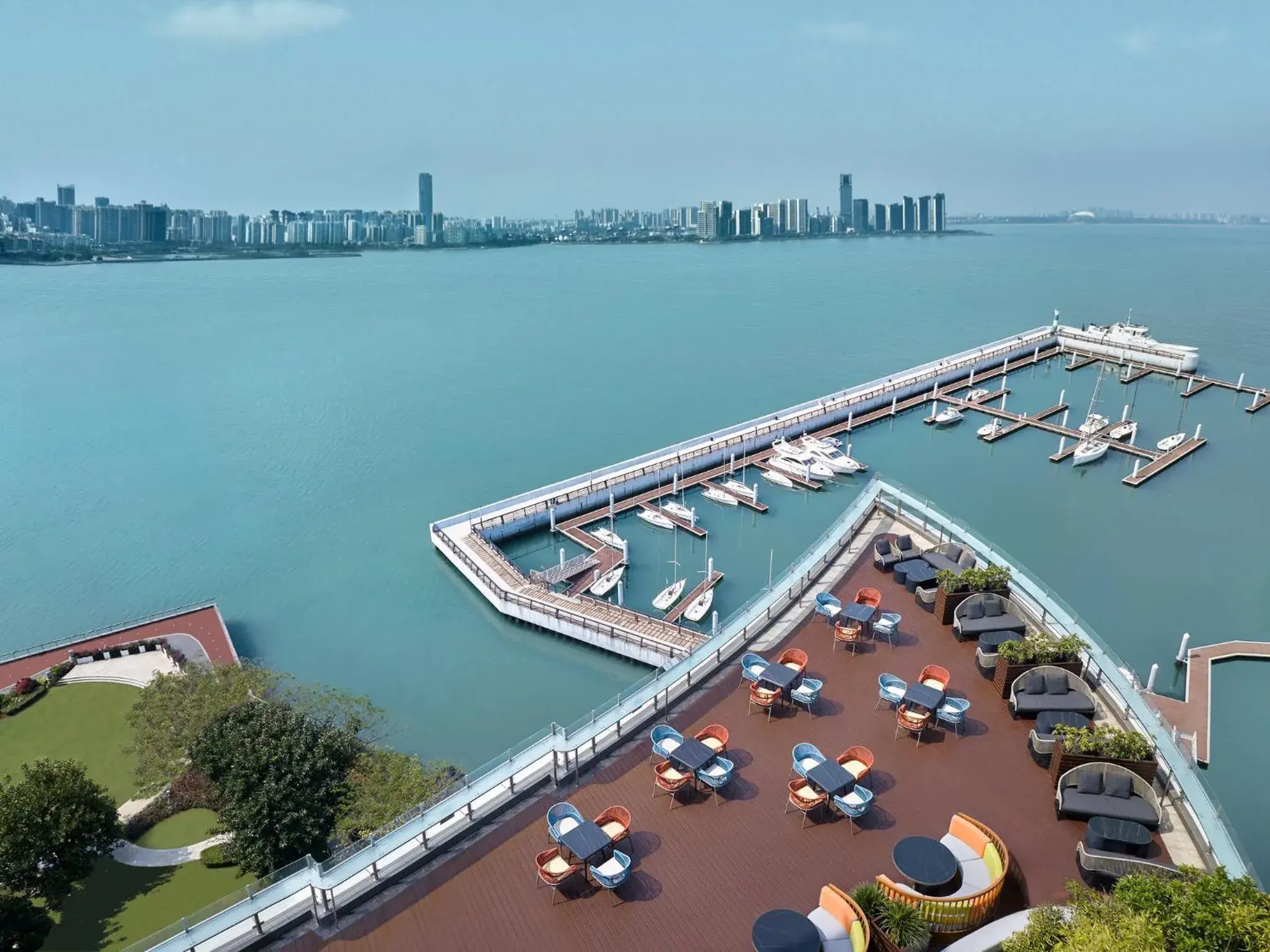 Property building in InterContinental Haikou Seaview by IHG Property building in InterContinental Haikou Seaview by IHG