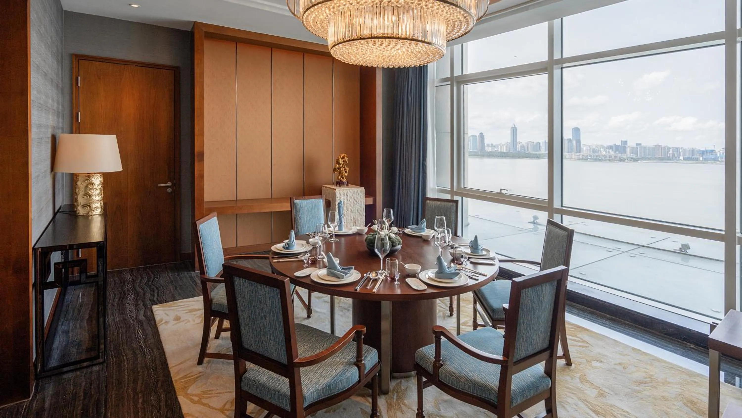 Photo of the whole room in InterContinental Haikou Seaview by IHG