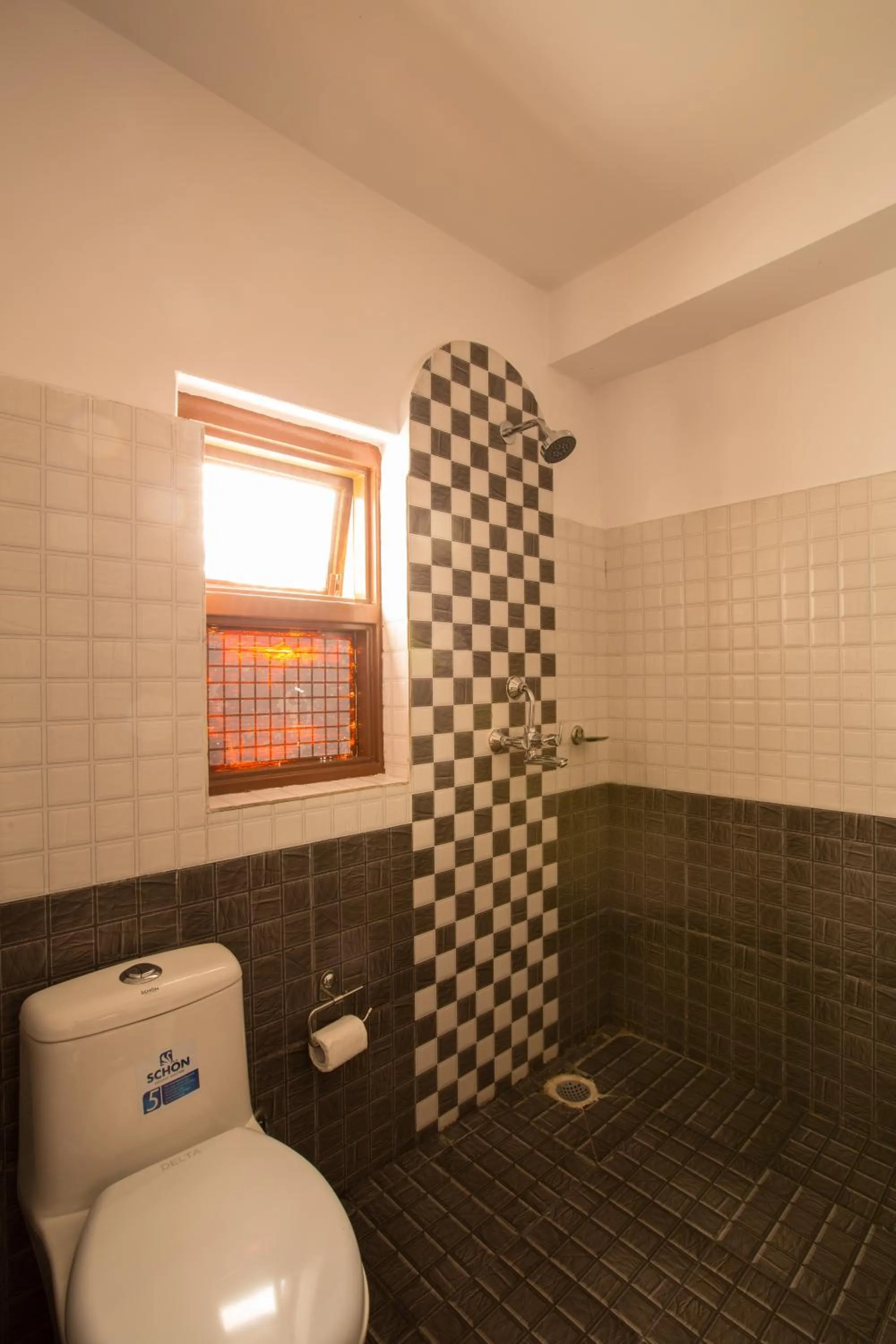 Shower in Hotel Pokhara View