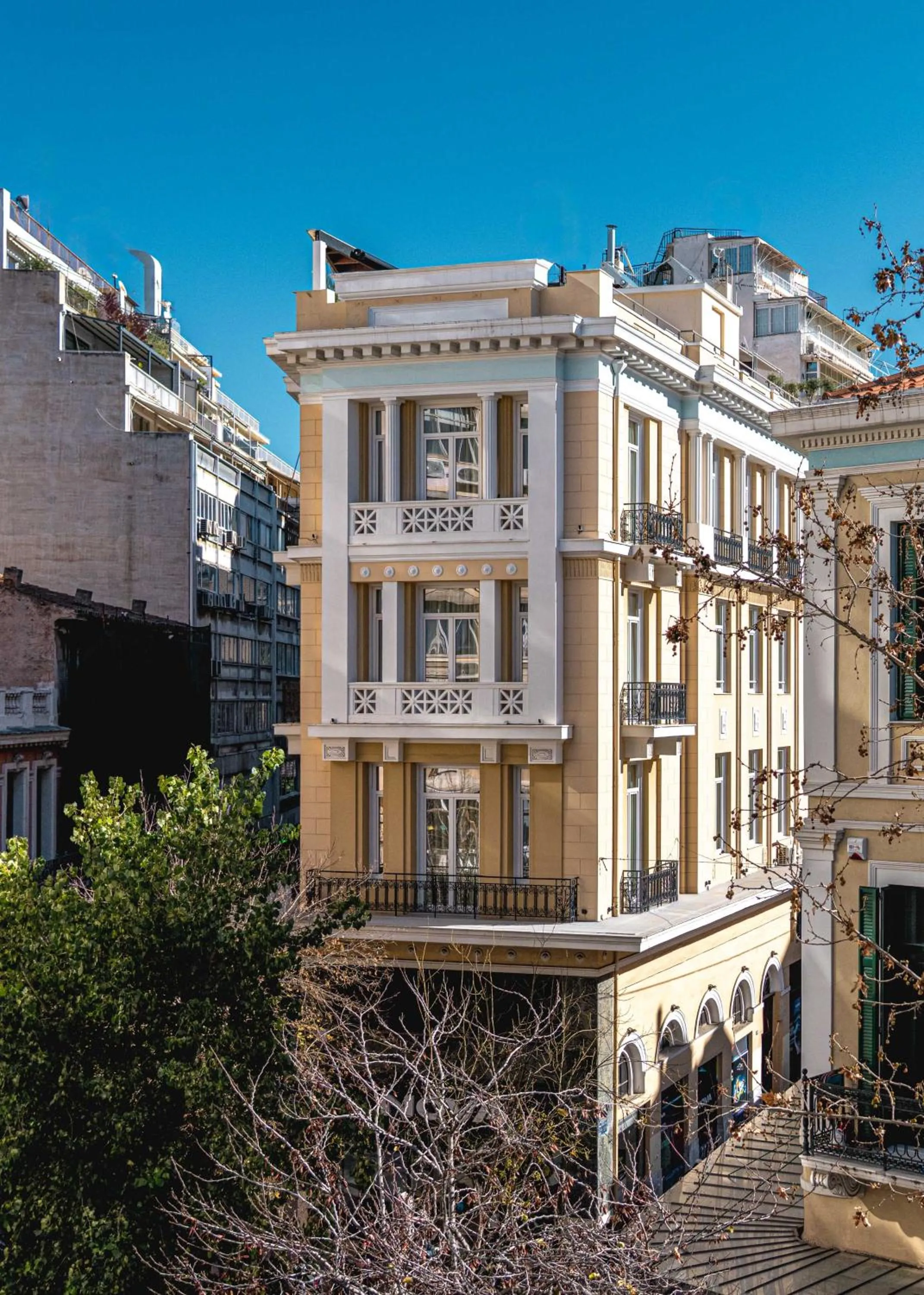 EV 11 Athens