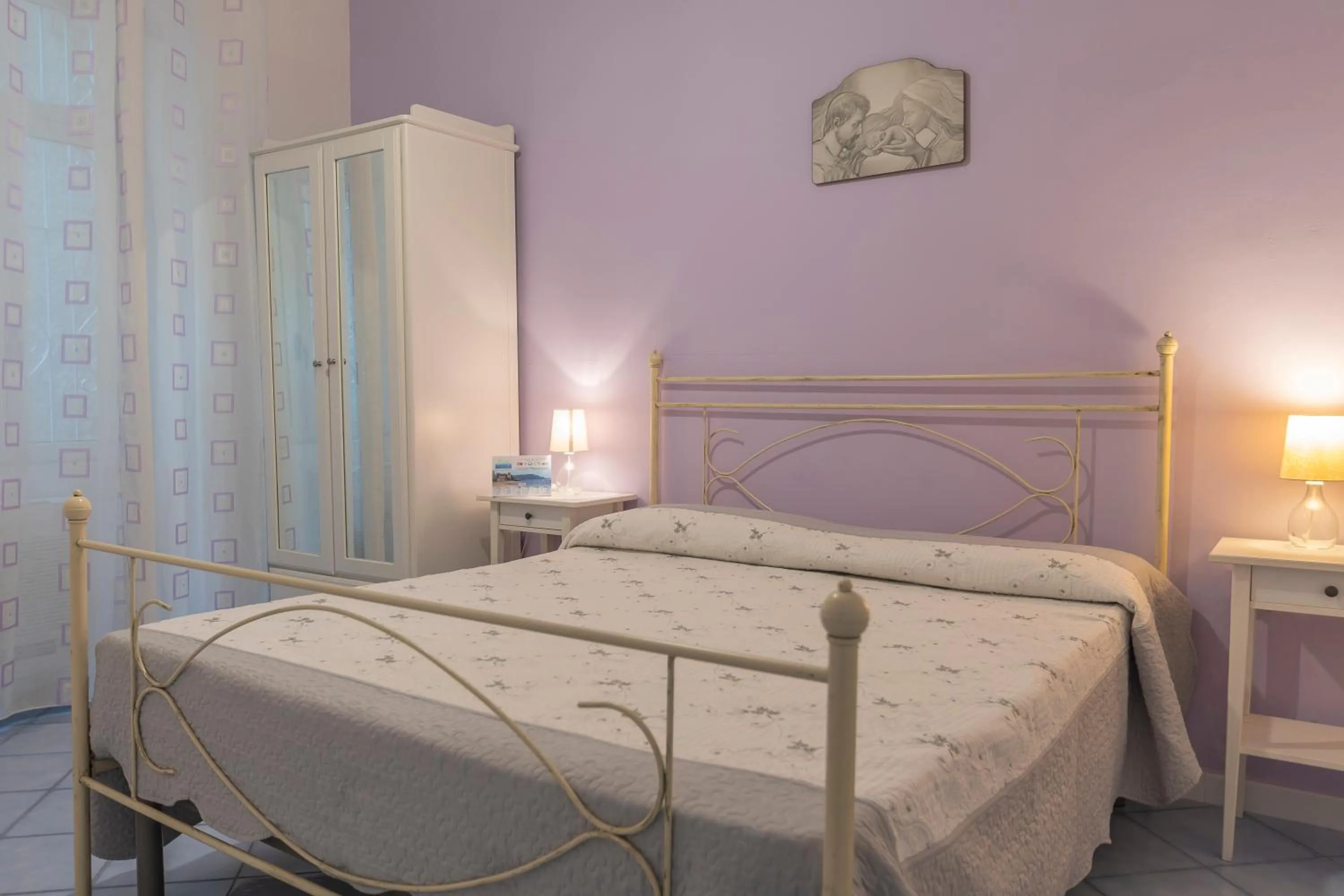 Bed in B&B Posidonia