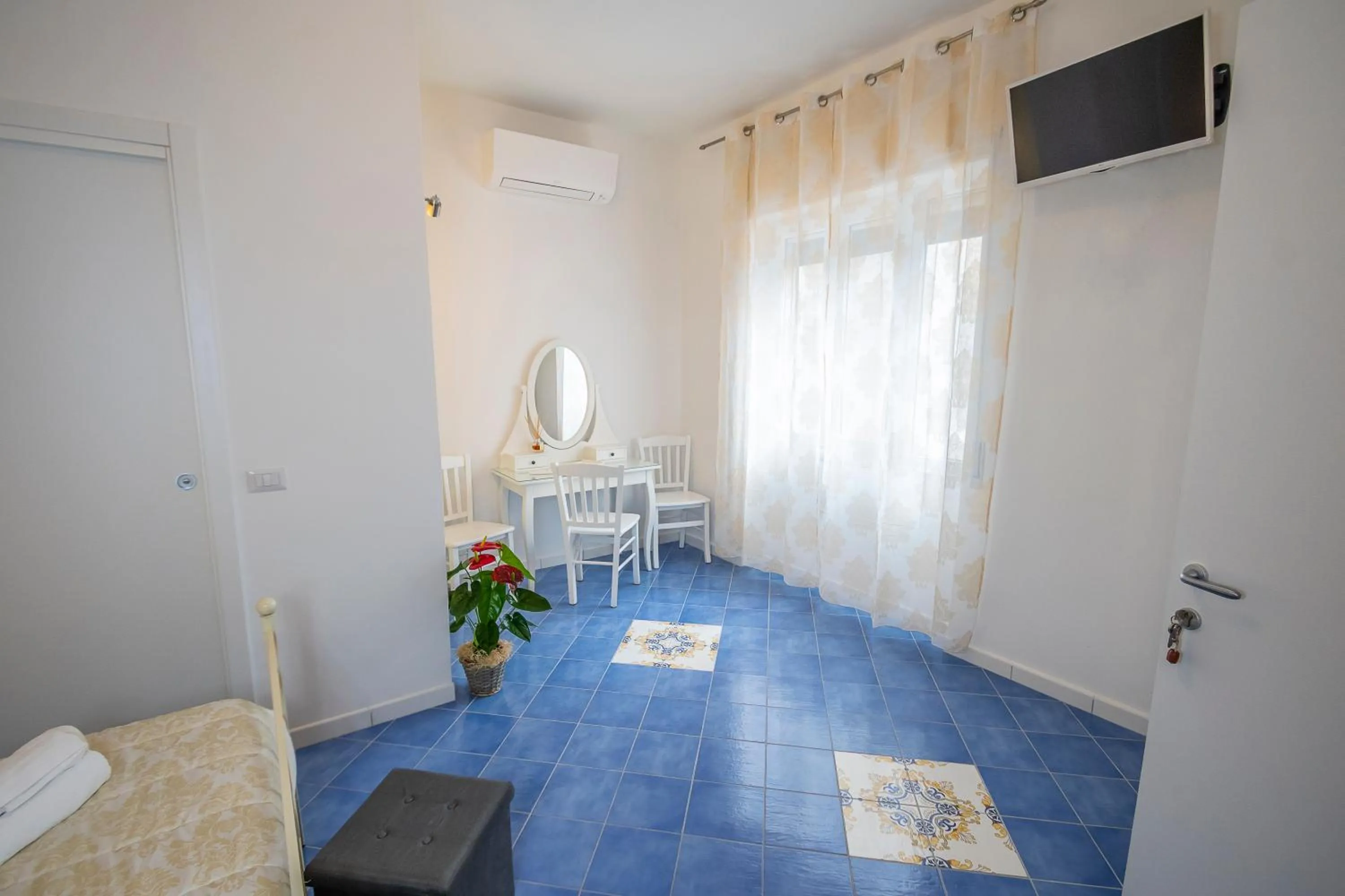 Photo of the whole room in B&B Posidonia