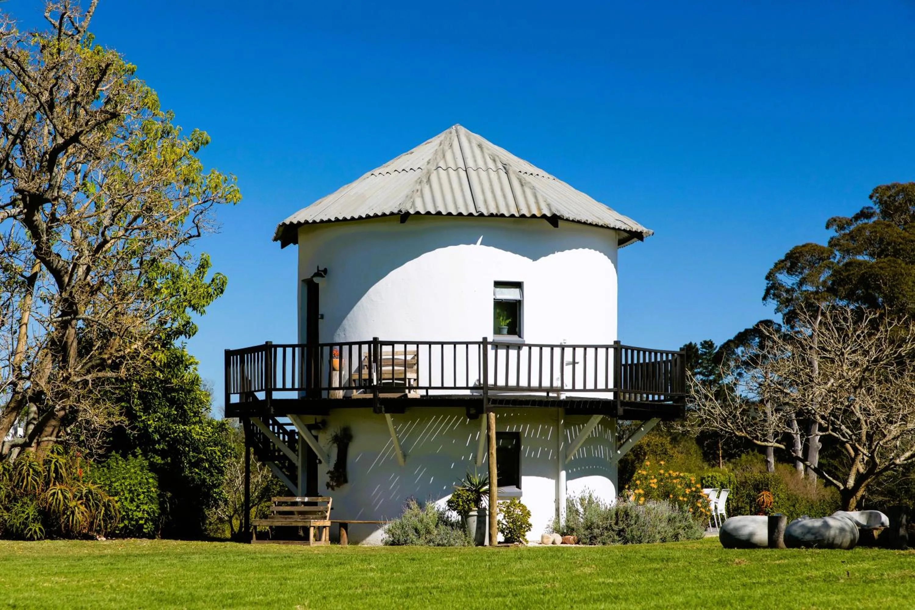 Property building in Bella Manga Country Escape