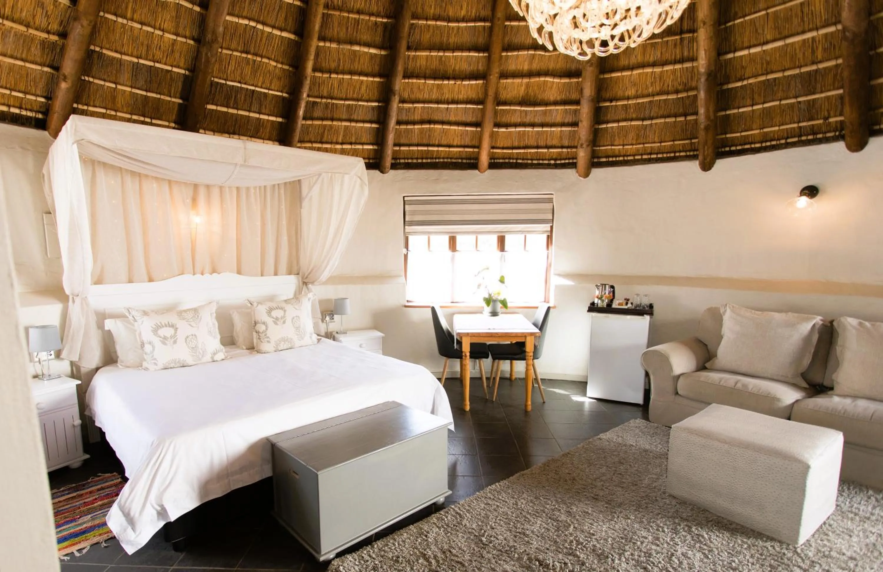 Bedroom, Bed in Bella Manga Country Escape