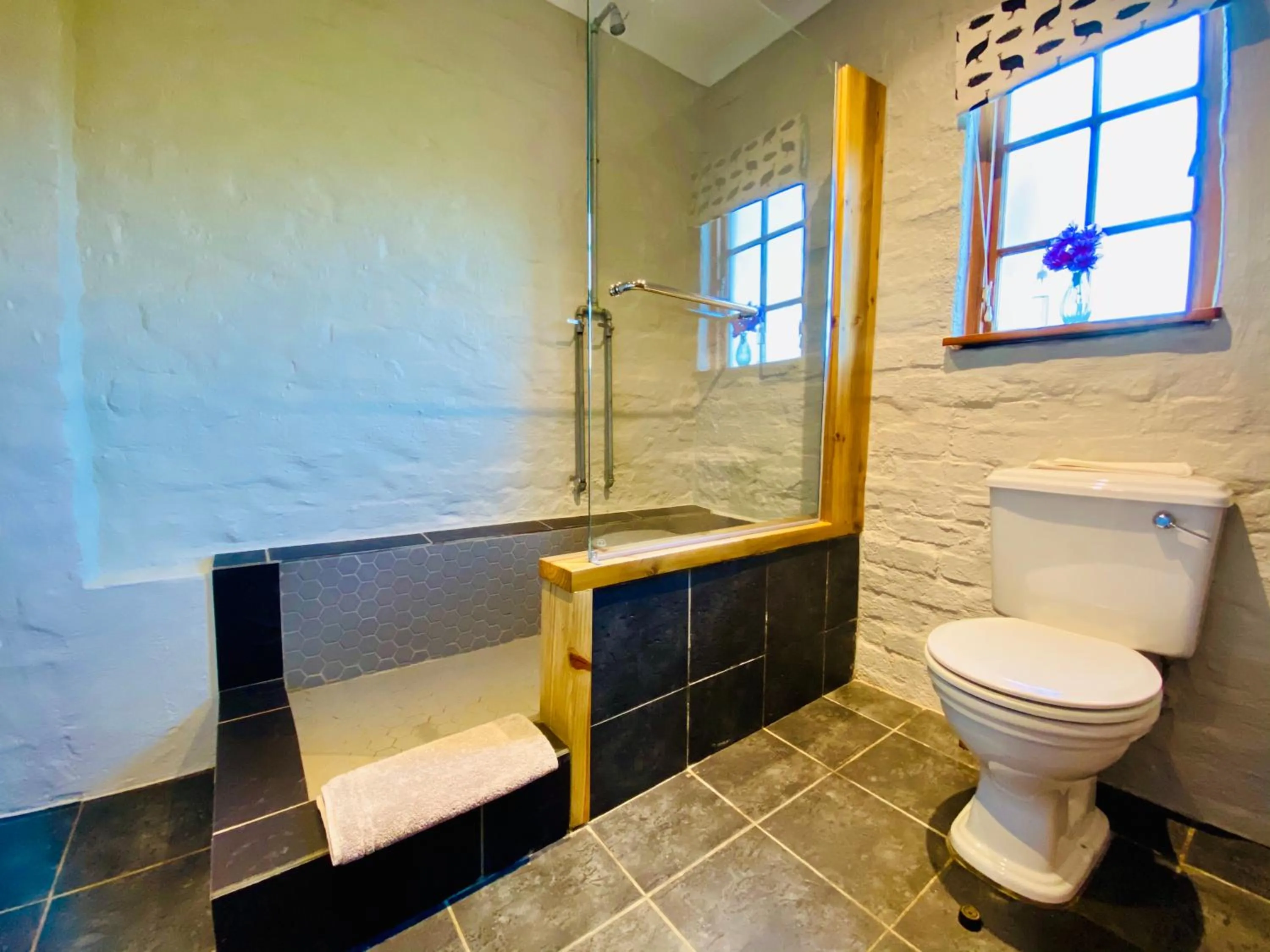 Shower in Bella Manga Country Escape