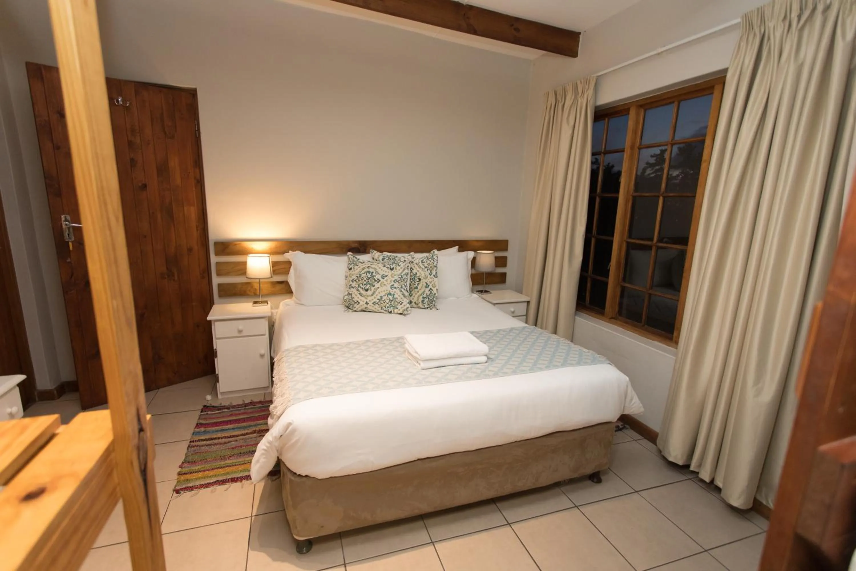 Bedroom, Bed in Bella Manga Country Escape