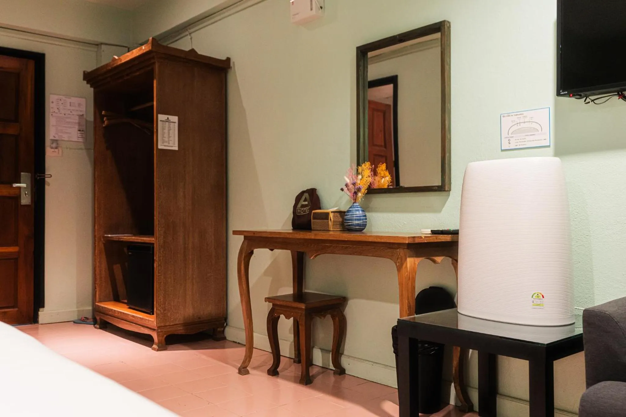 wardrobe in A Hotel Budget