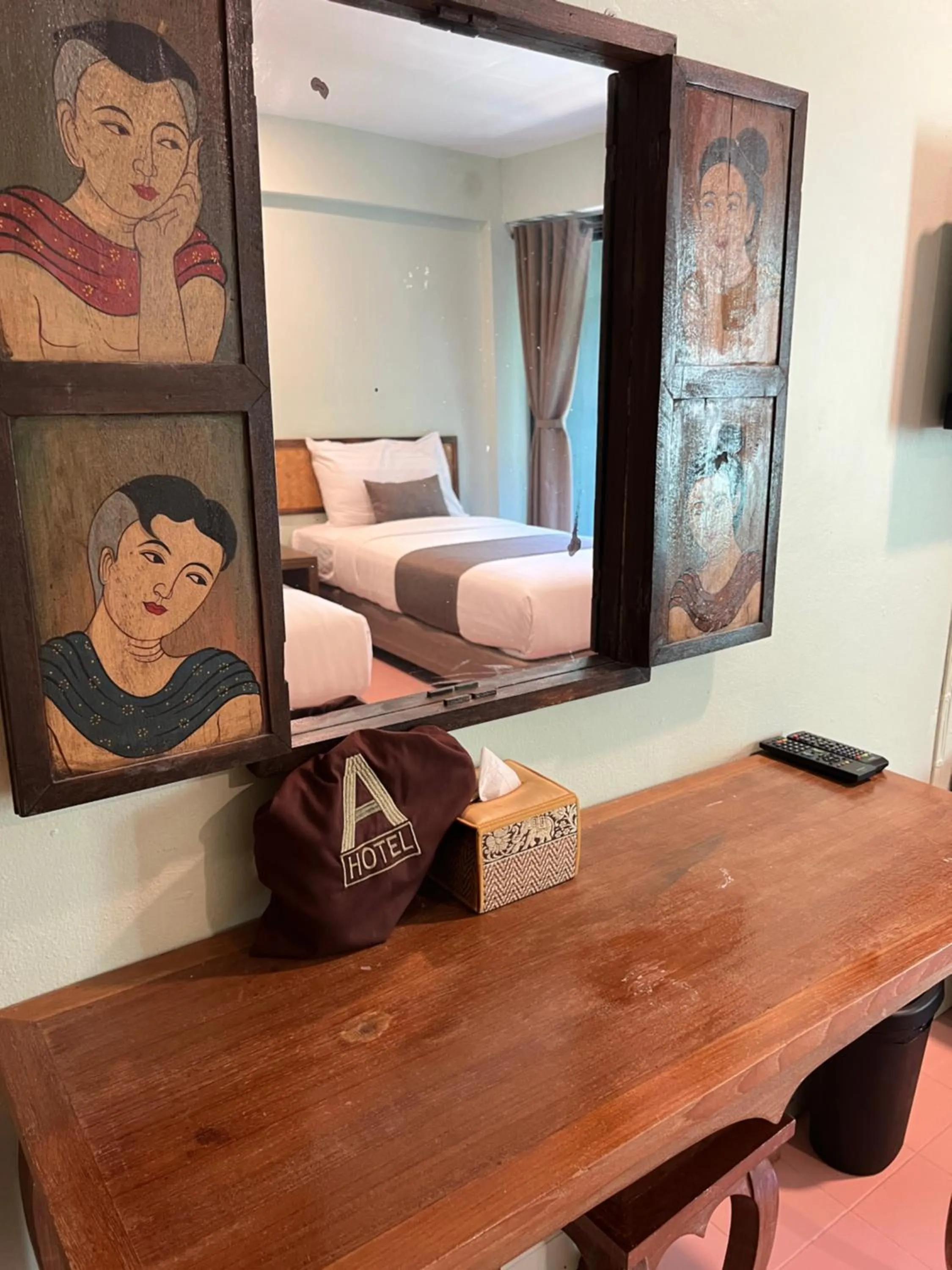 Photo of the whole room, Bed in A Hotel Budget