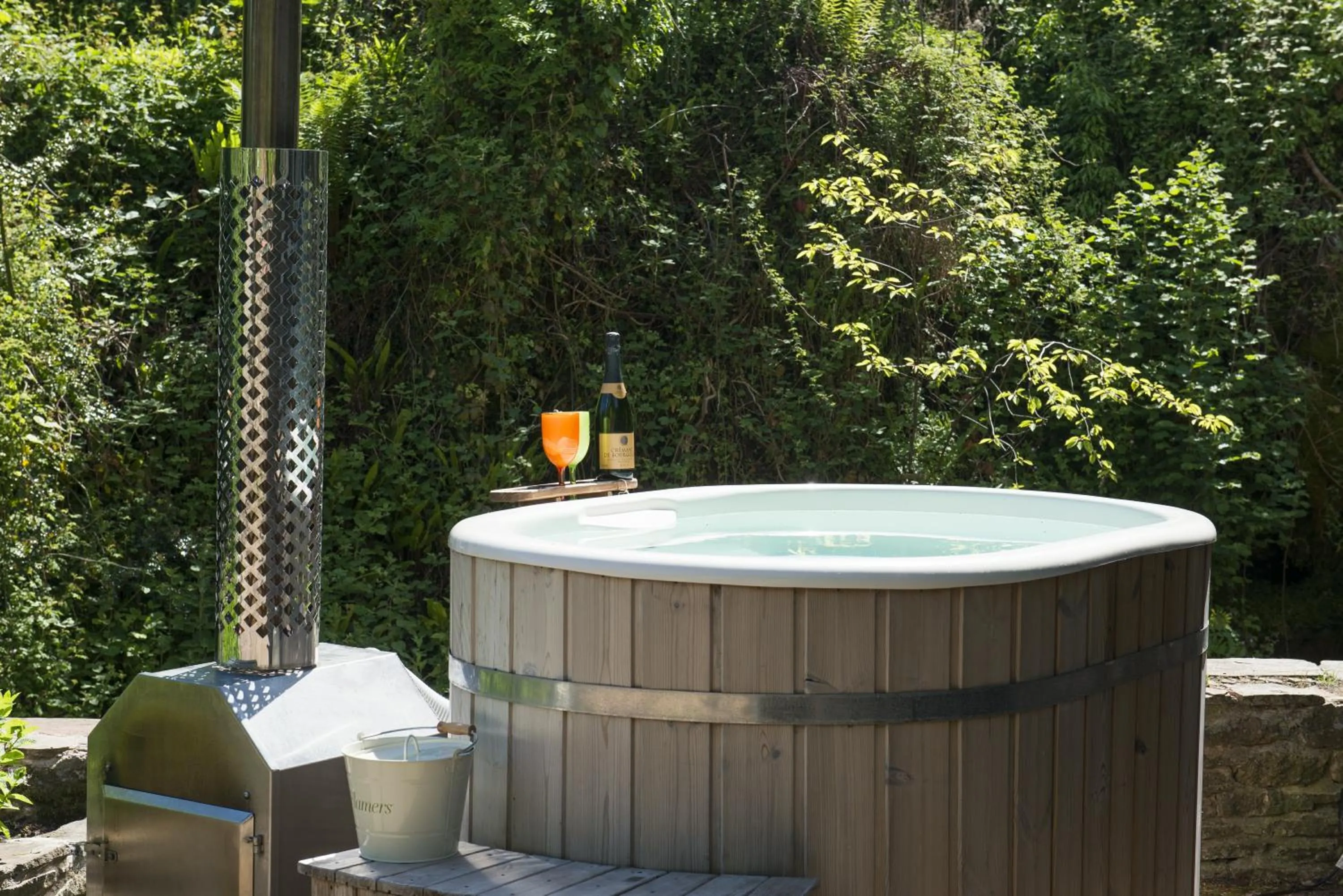 Hot Spring Bath in Mill Cottage, Hanley Mill