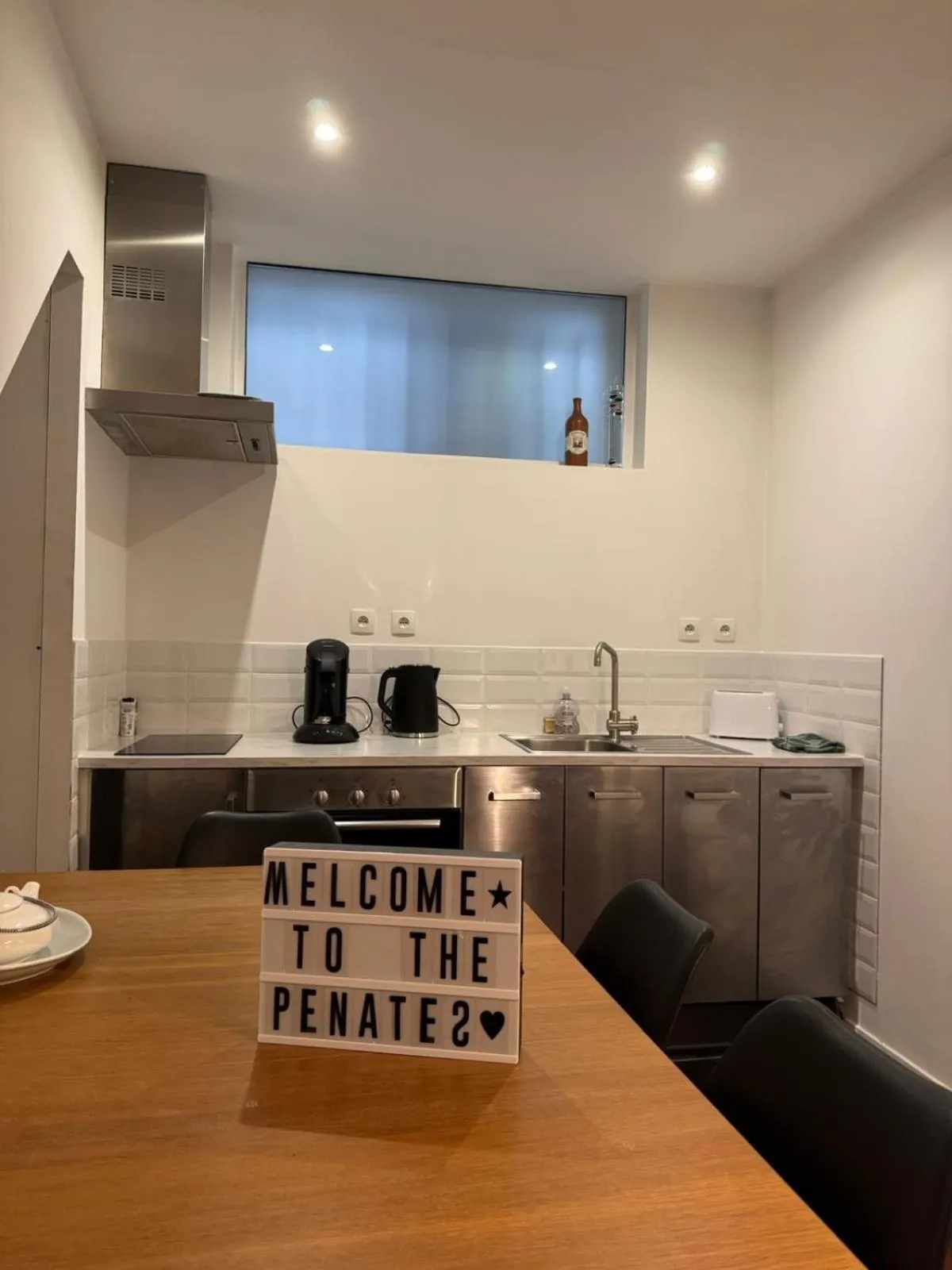 Kitchen or kitchenette in Les Pénates de Loire