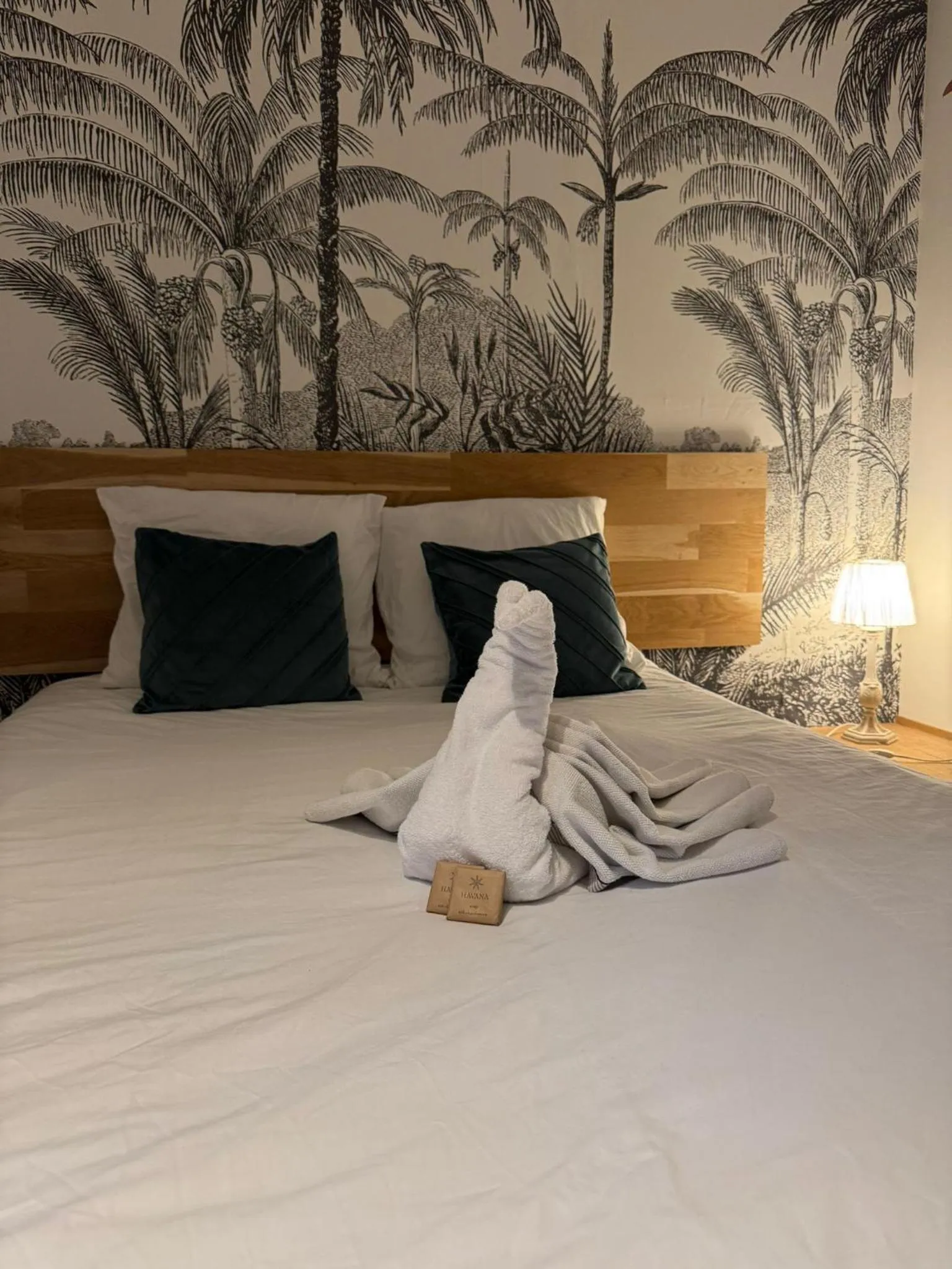 Bedroom, Bed in Les Pénates de Loire