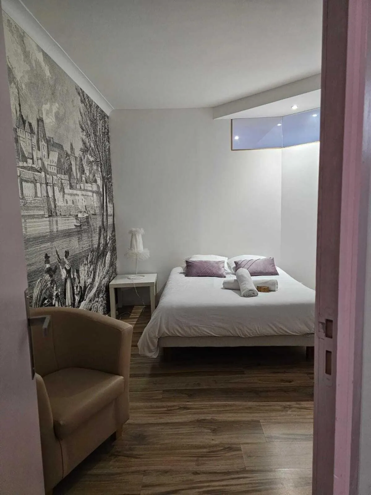 Bedroom, Bed in Les Pénates de Loire