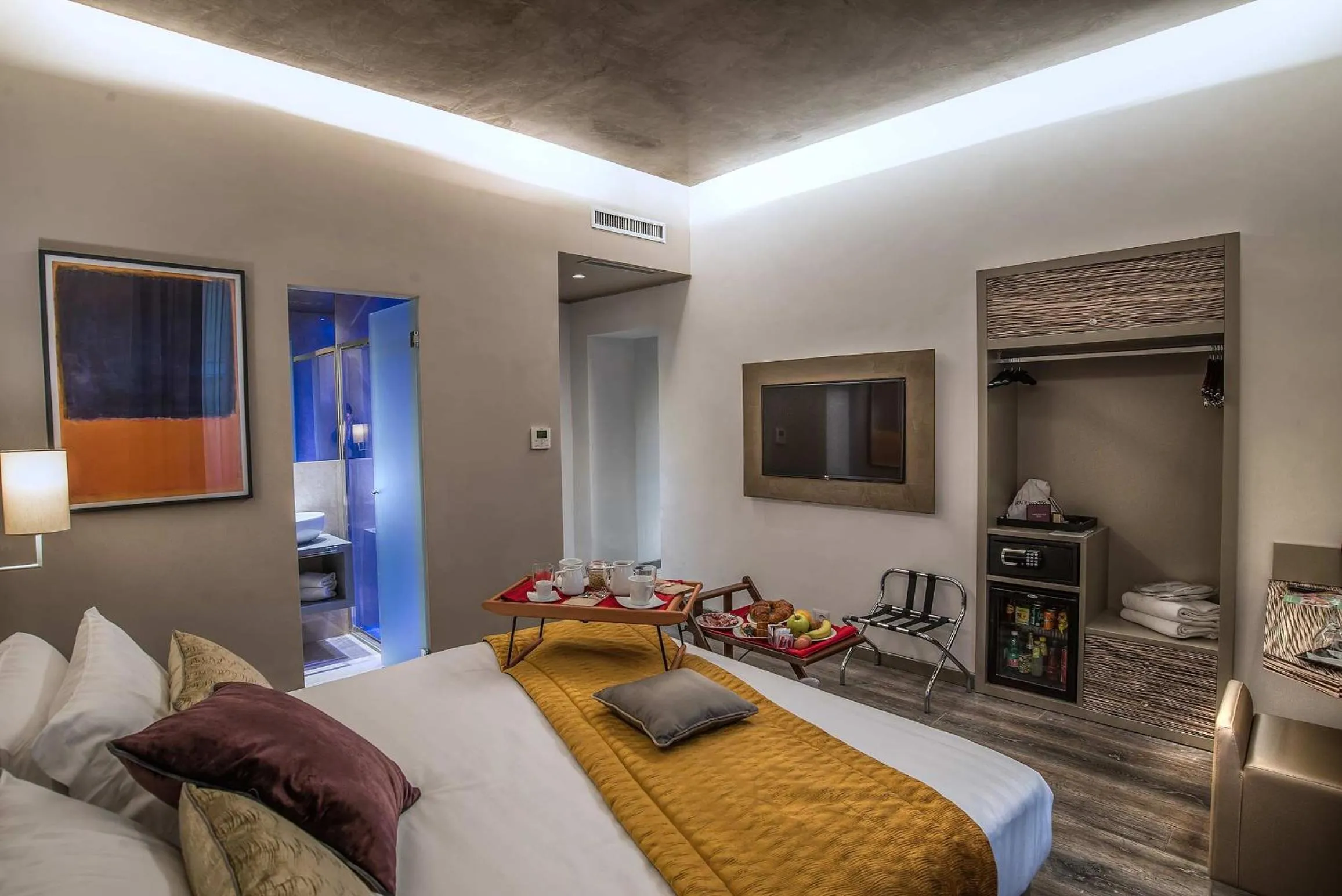 Photo of the whole room, Bed in Colonna Suite Del Corso