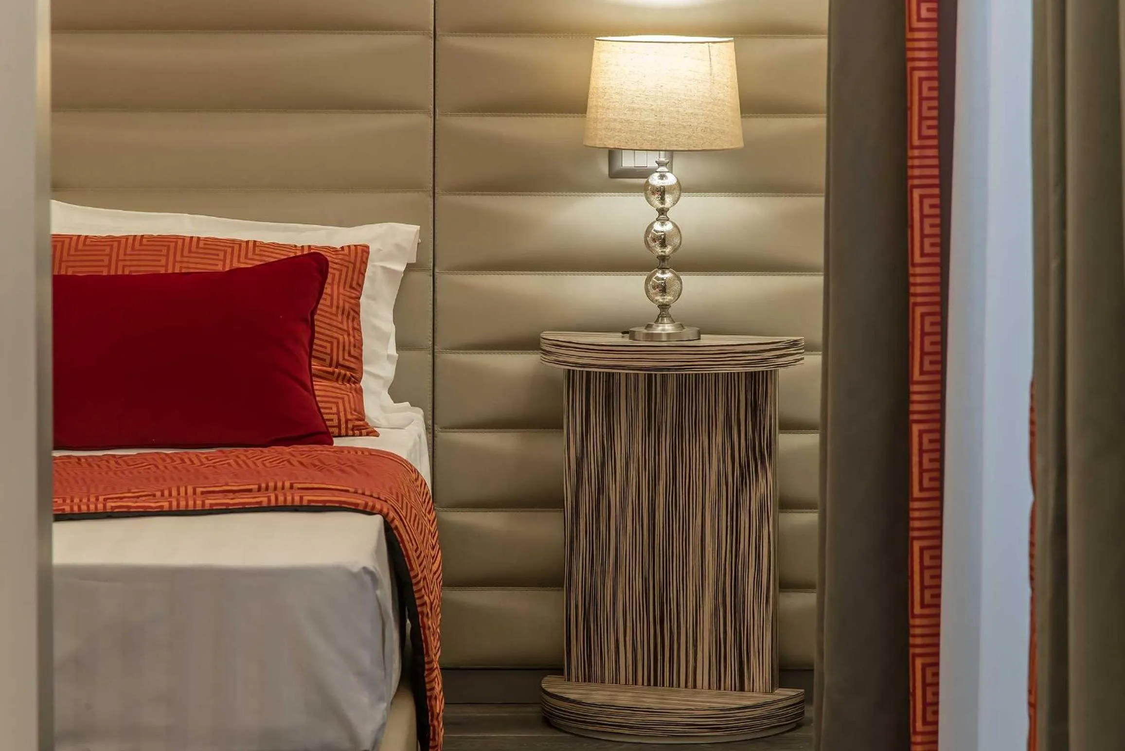 Lobby or reception, Bed in Colonna Suite Del Corso