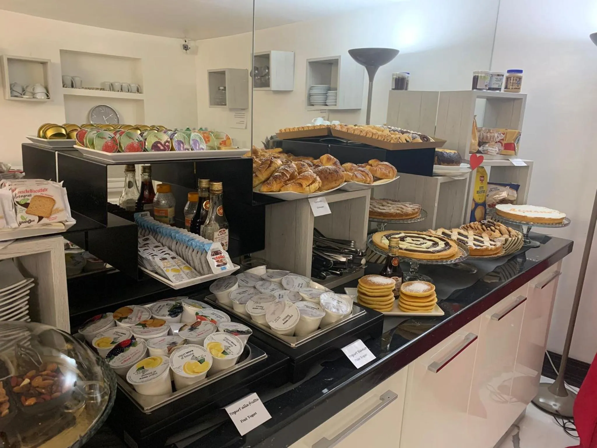 Breakfast in Colonna Suite Del Corso