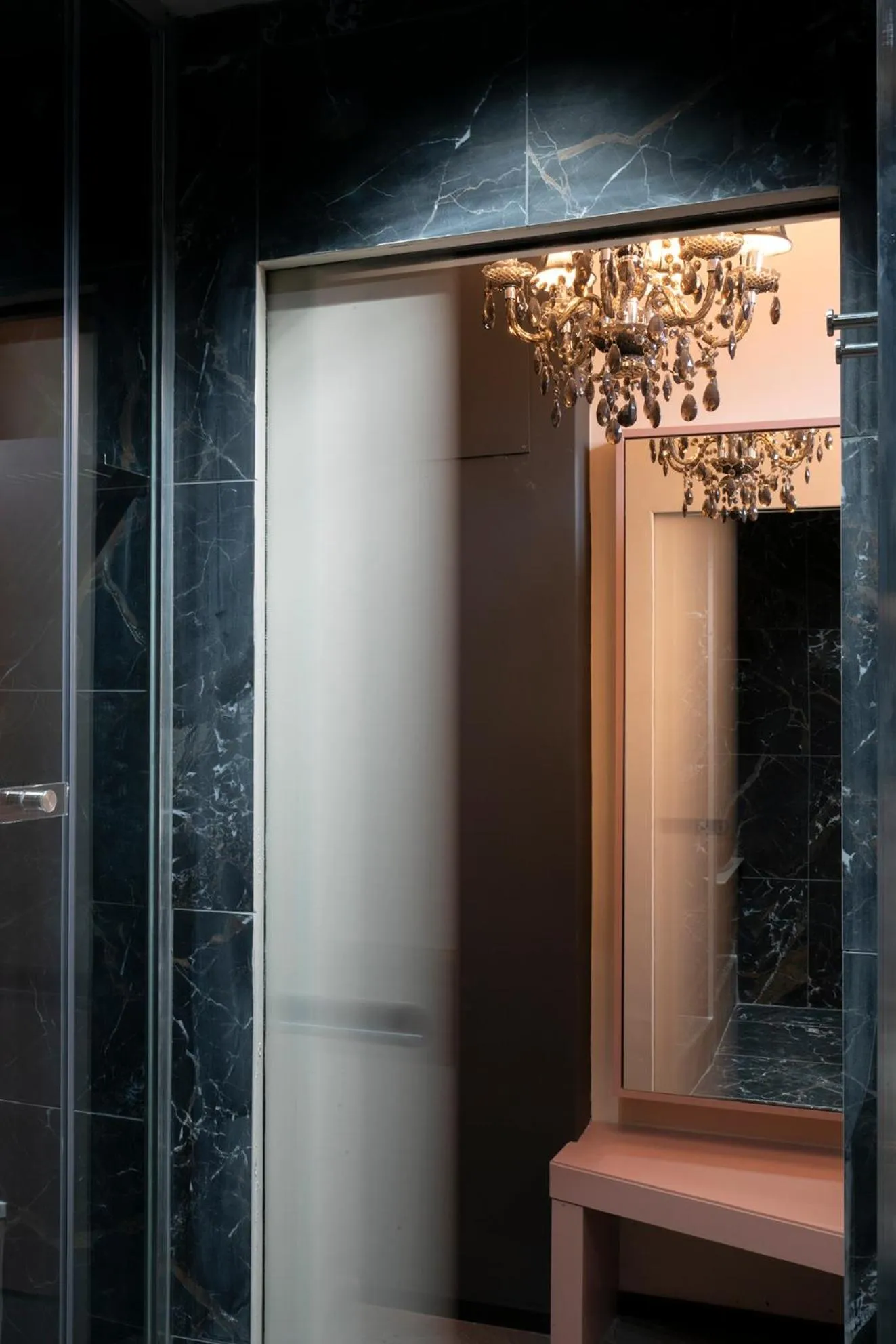 Bathroom in Colonna Suite Del Corso