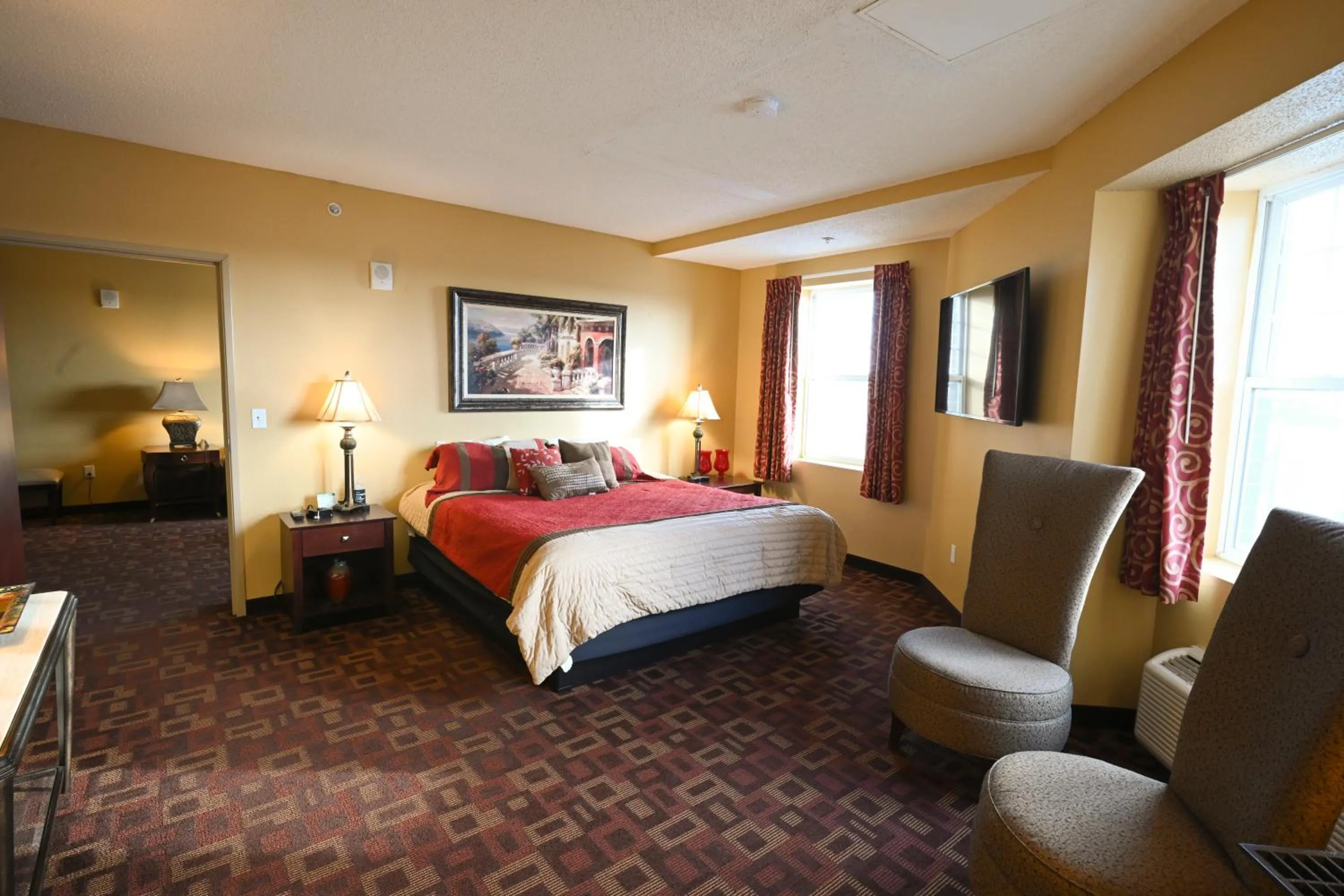 Bed in Wild Rose Casino & Hotel Emmetsburg