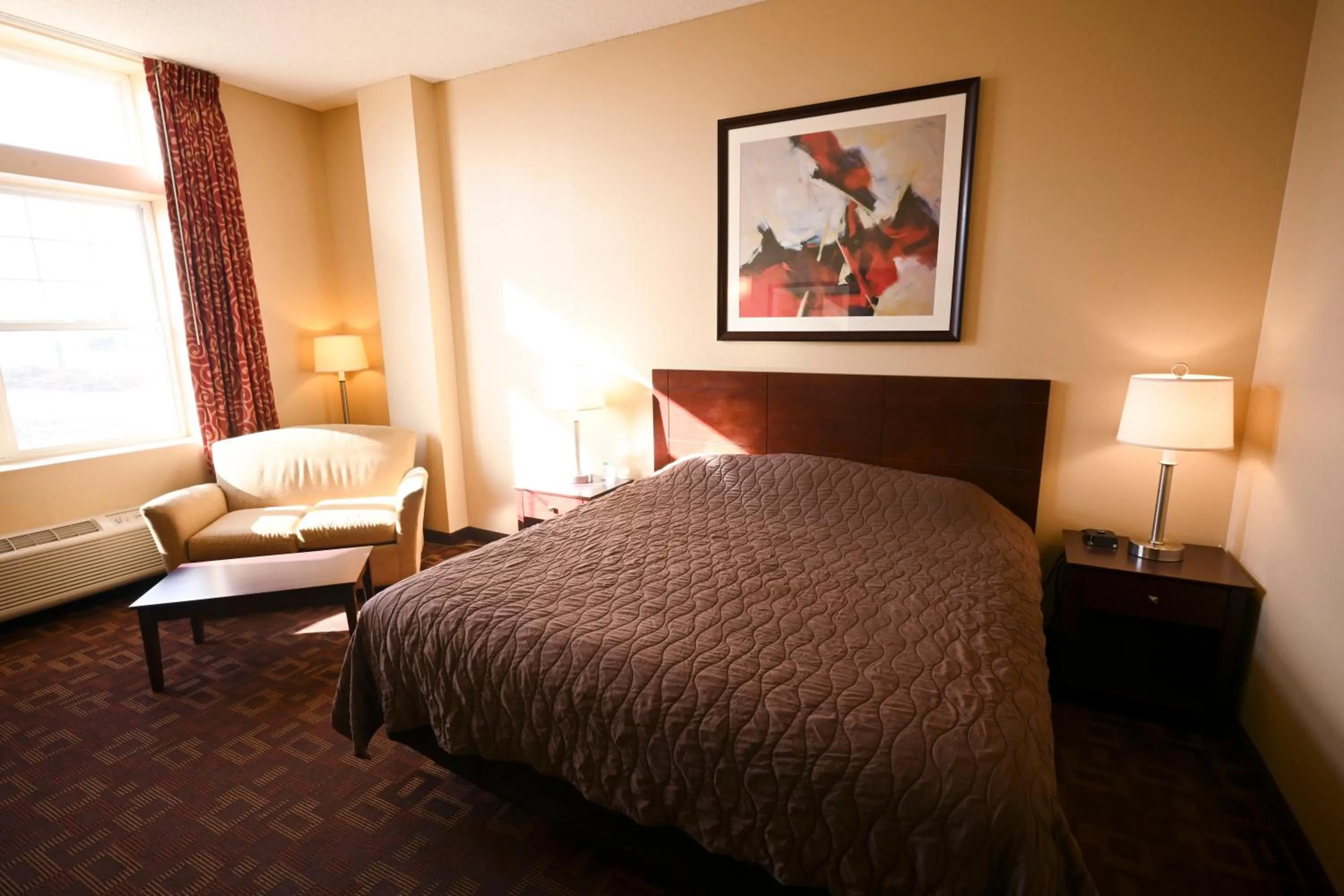 Bed in Wild Rose Casino & Hotel Emmetsburg