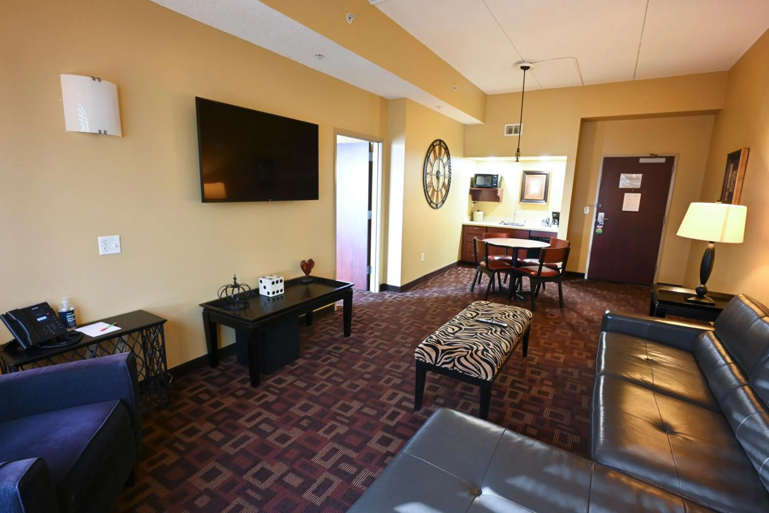 Seating area in Wild Rose Casino & Hotel Emmetsburg