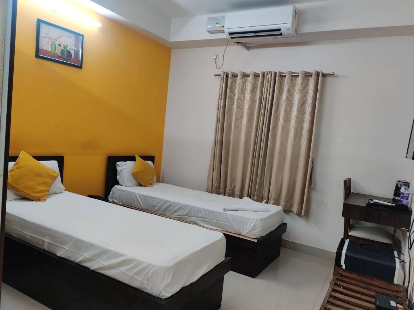 Bed in I Cloud Elite Suites