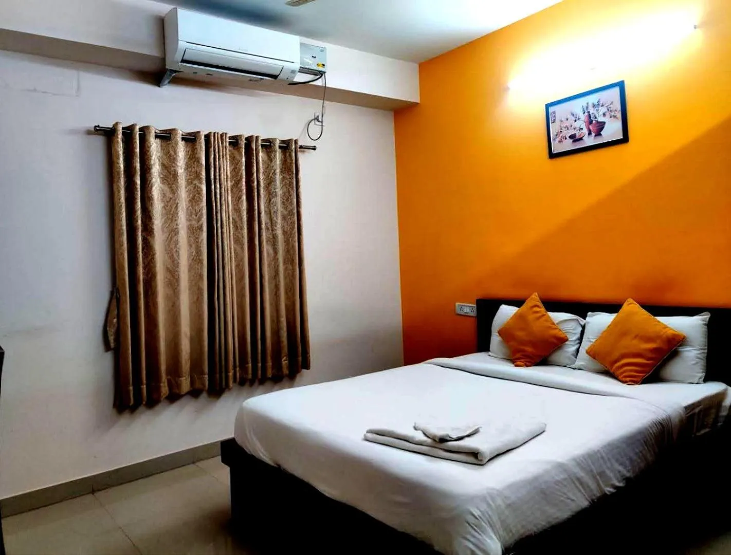 Bed in I Cloud Elite Suites