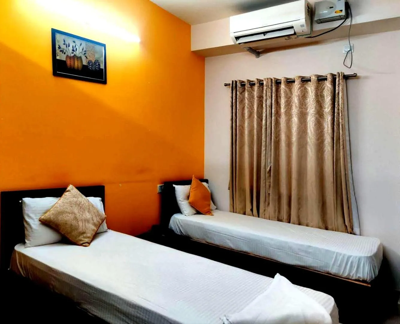 Bed in I Cloud Elite Suites