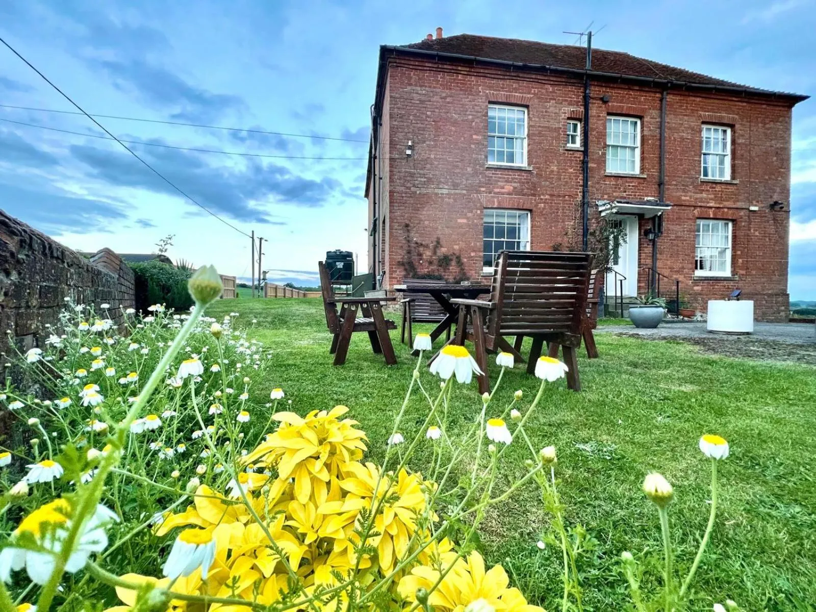 Garden in Colthrop Manor B&B