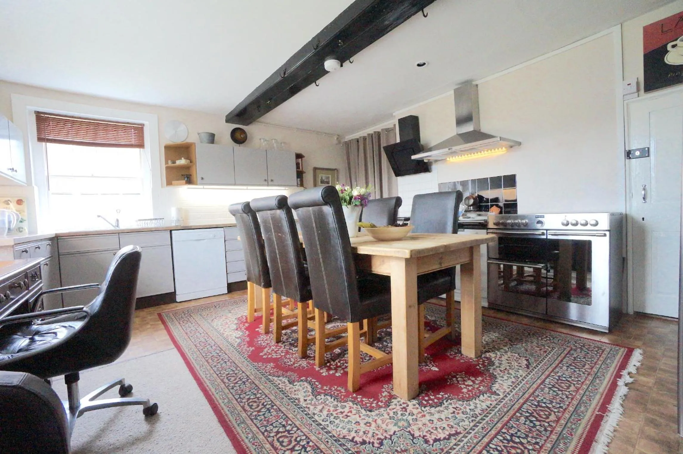 kitchen in Colthrop Manor B&B