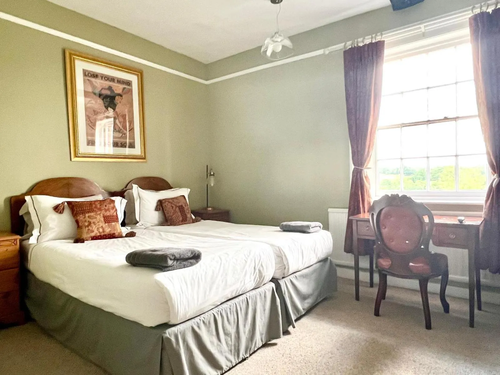 Bedroom in Colthrop Manor B&B