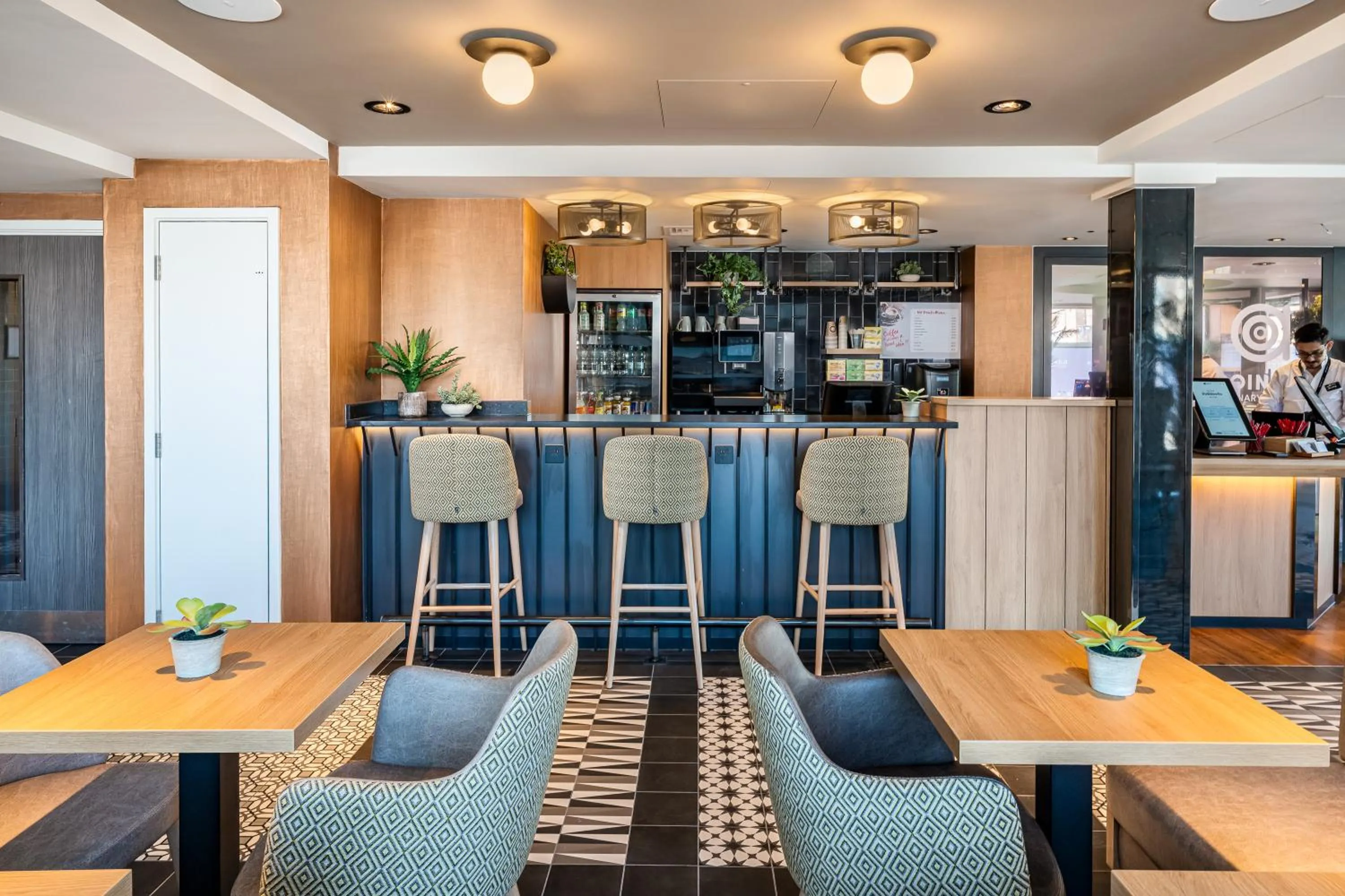 Restaurant/places to eat in Point A Hotel London Canary Wharf