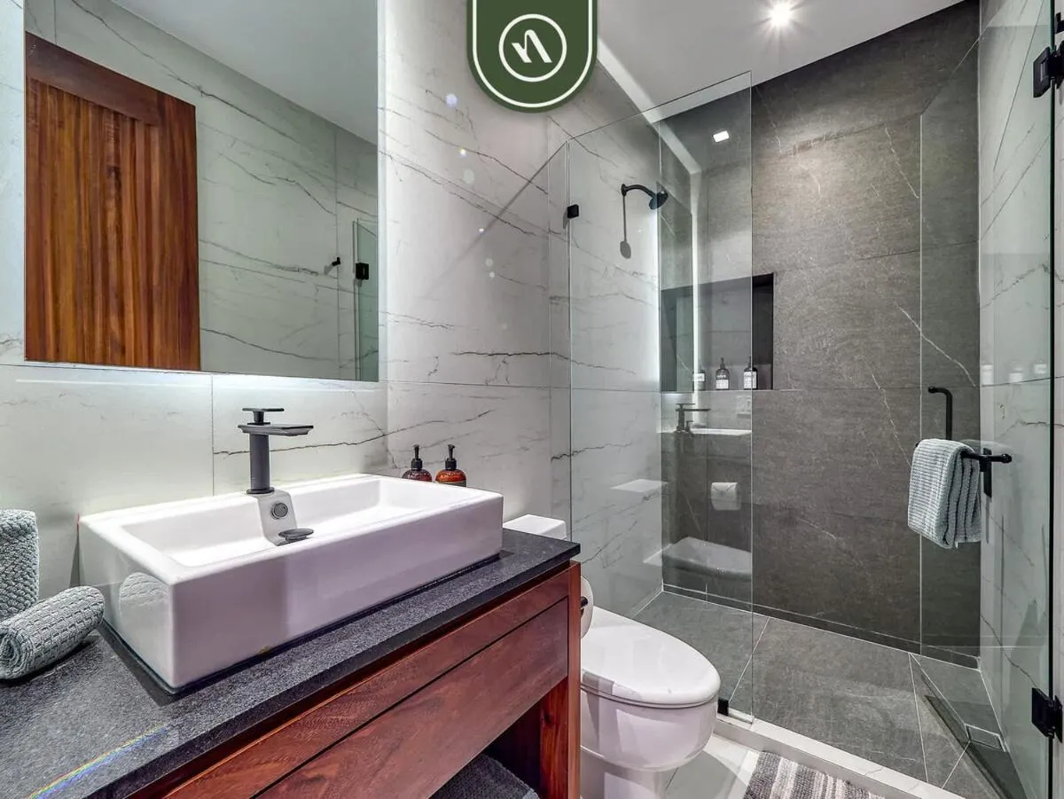 Amazing 1 BR Condo with Terrace - Rooftop Pool