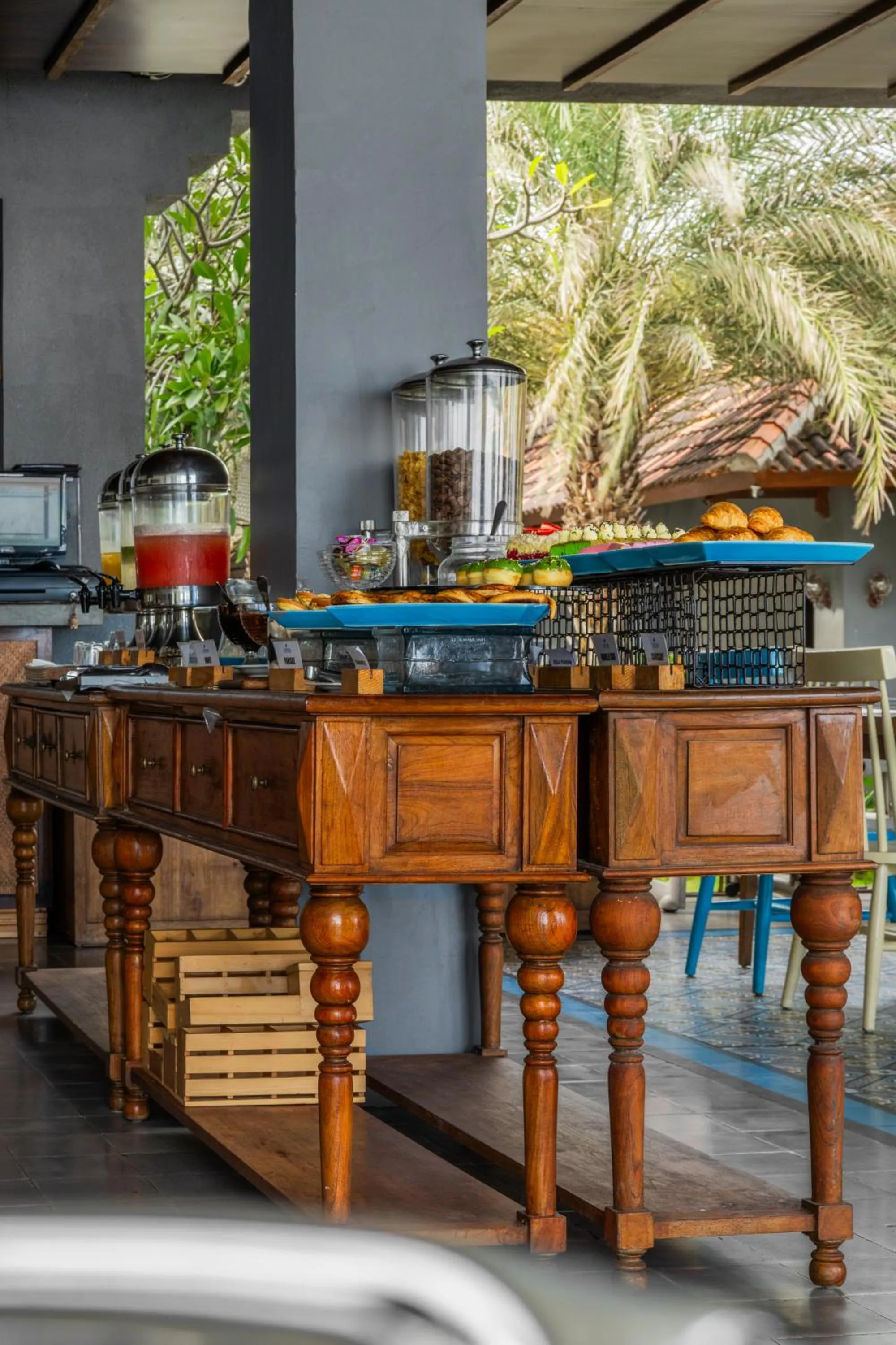 Breakfast in Lovina Beach Club & Resort