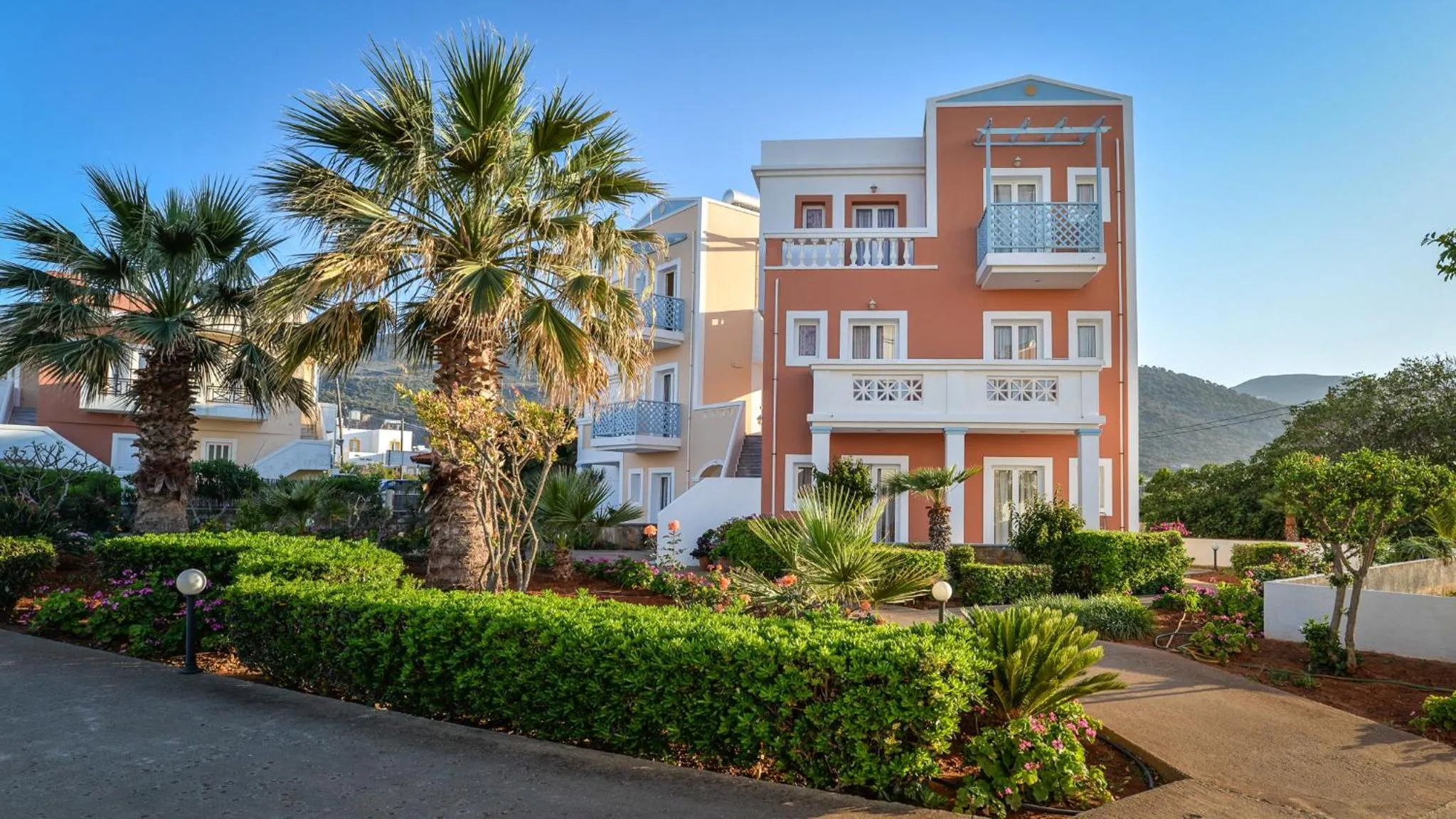 Property building in Windmill Beach Apts II by Estia