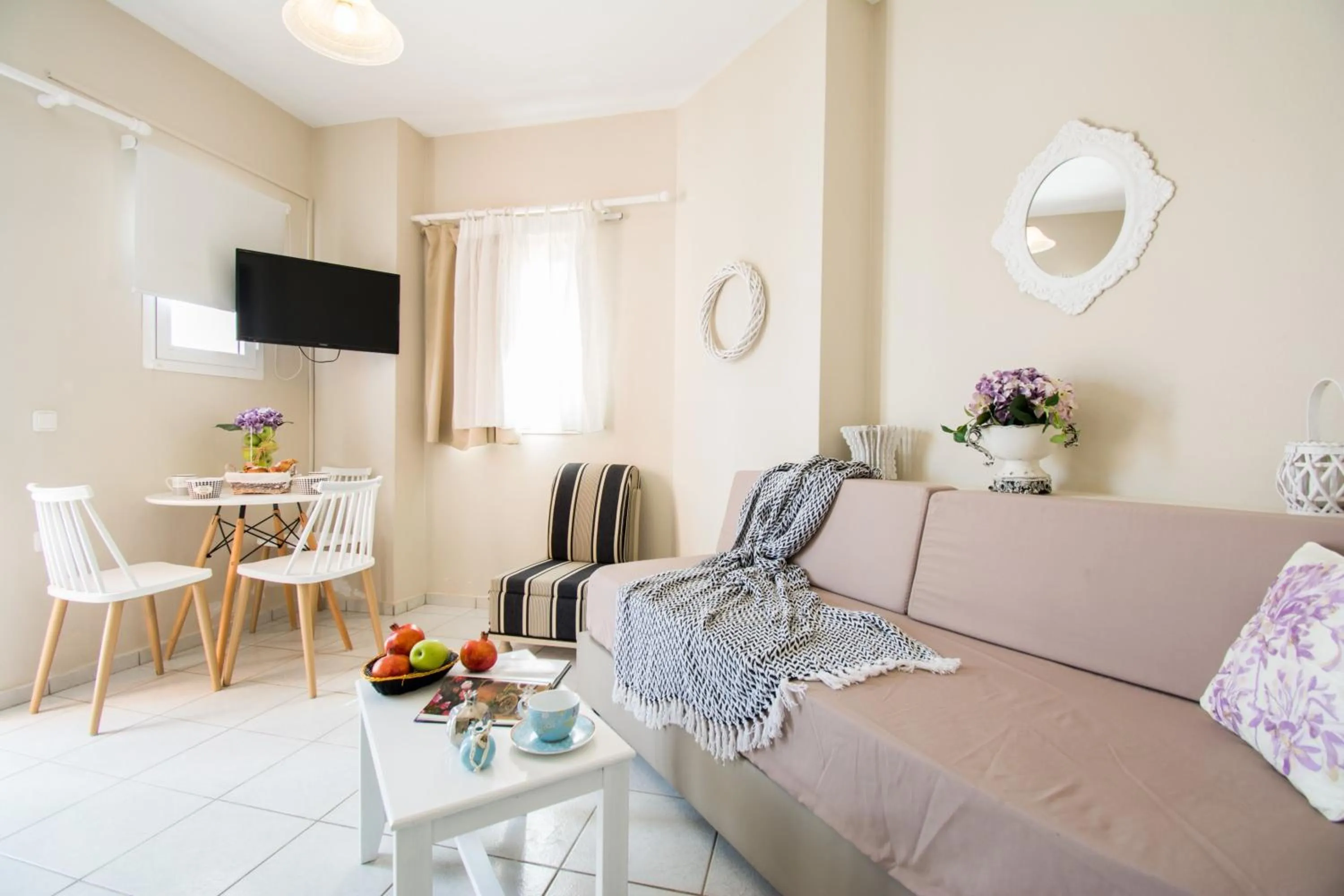 Windmill Beach Apts II by Estia