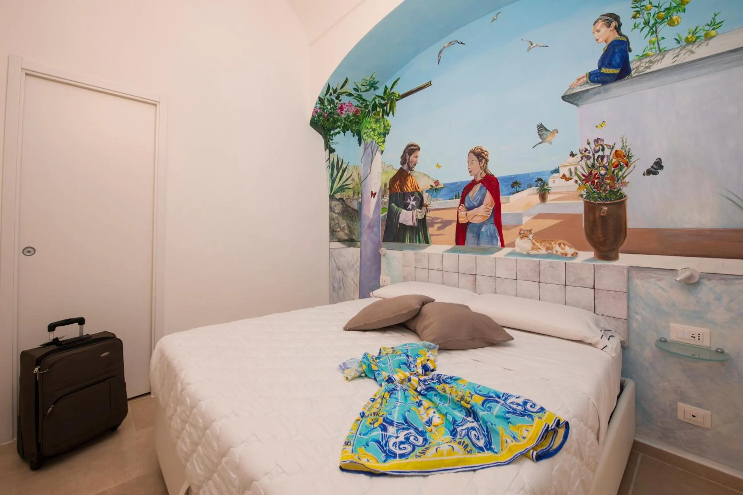 Bed in Hotel Antica Repubblica in Amalfi center at 100mt from the sea