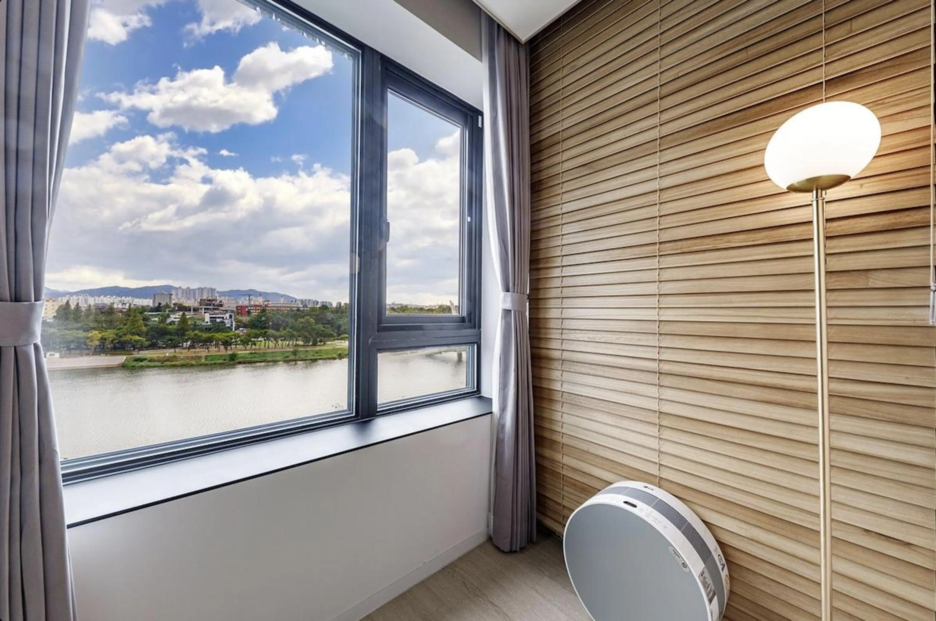 Daegu Hound Hotel Dongchon Amusement Park