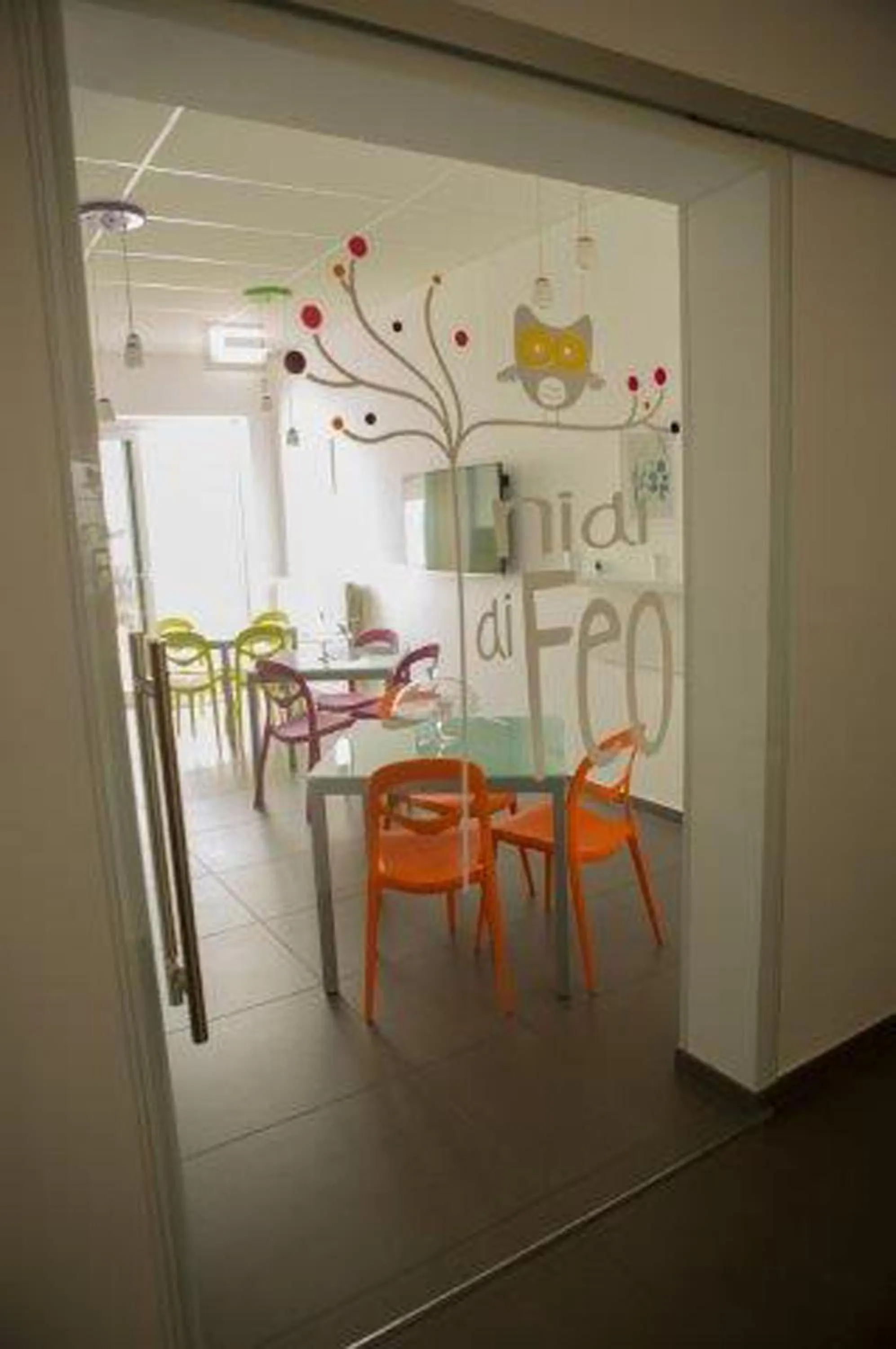 Communal lounge/ TV room in Nidi di Feo