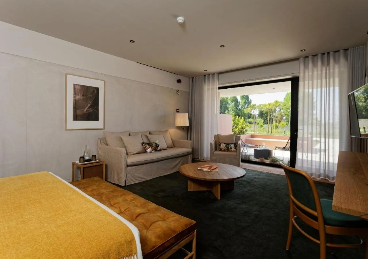 Photo of the whole room, Bed in Montebelo Vista Alegre Ílhavo Hotel