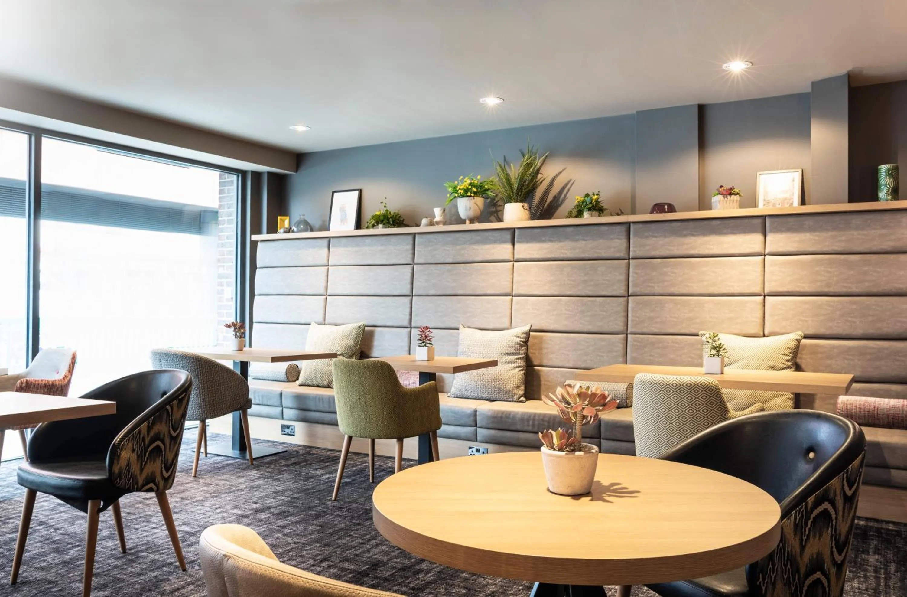 Restaurant/places to eat in Point A Hotel London Paddington