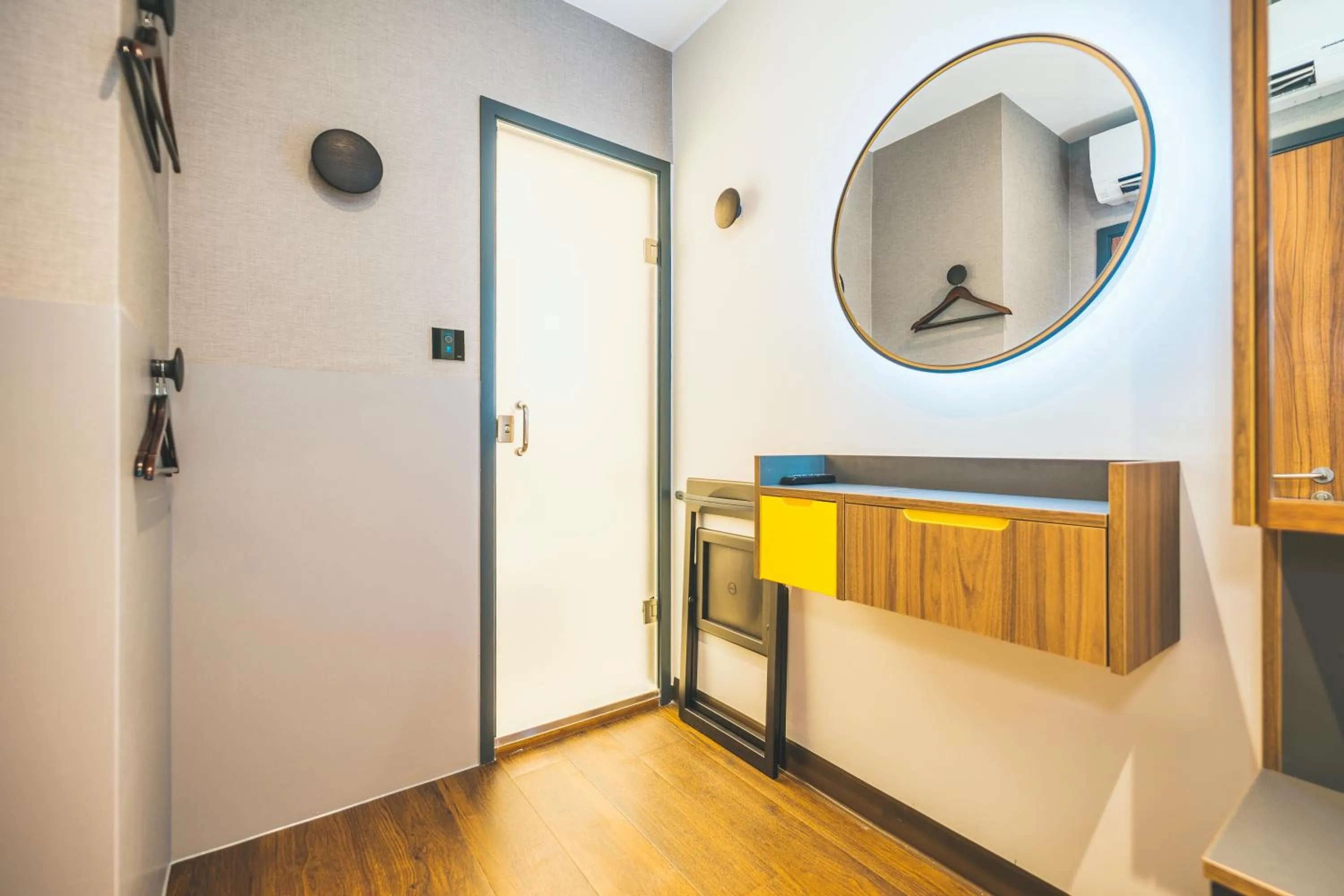 Bedroom, Bed in Point A Hotel London Paddington