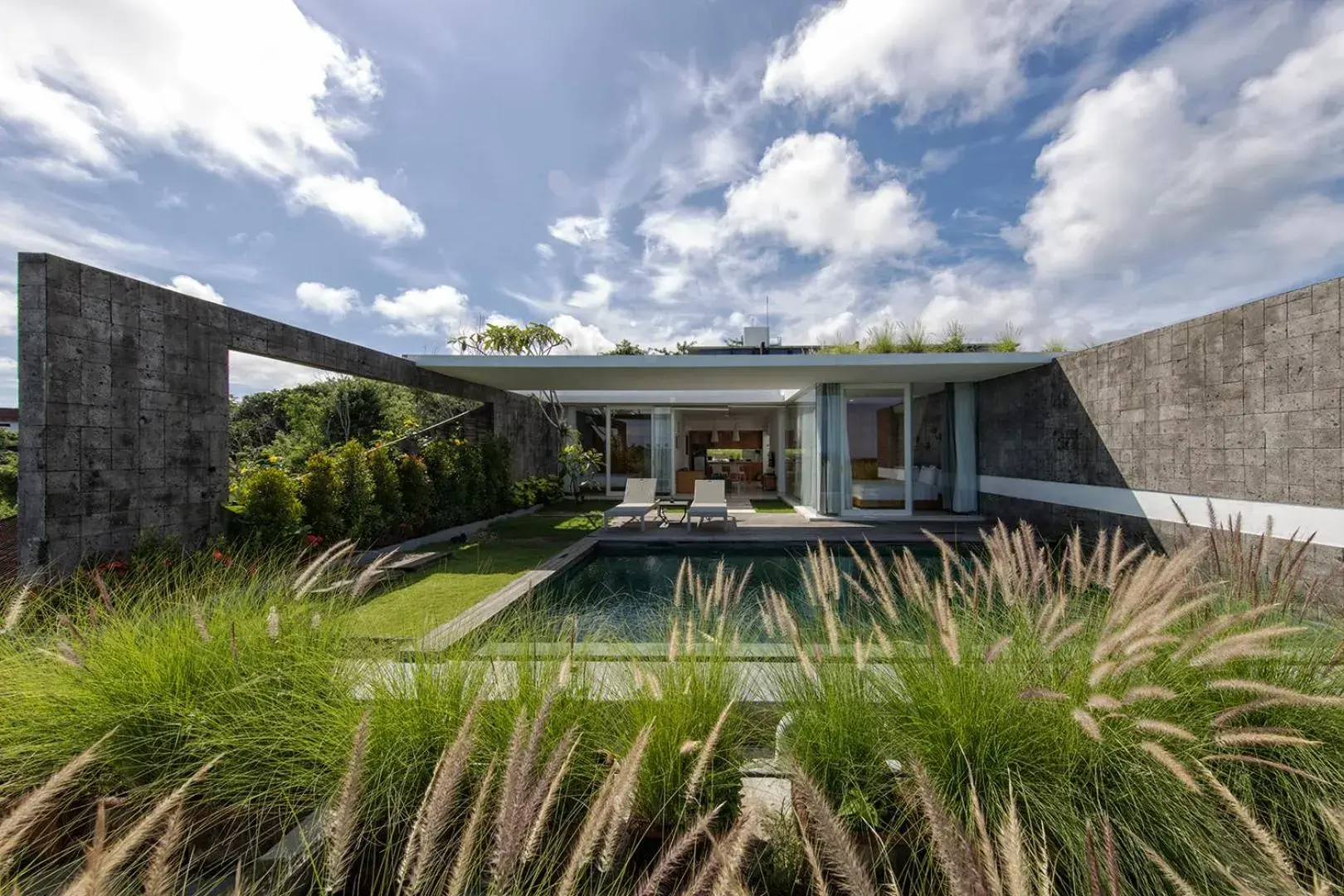 Facade/entrance in Hideaway Villas Bali - Uluwatu by Kanaan Hospitality Facade/entrance in Hideaway Villas Bali - Uluwatu by Kanaan Hospitality