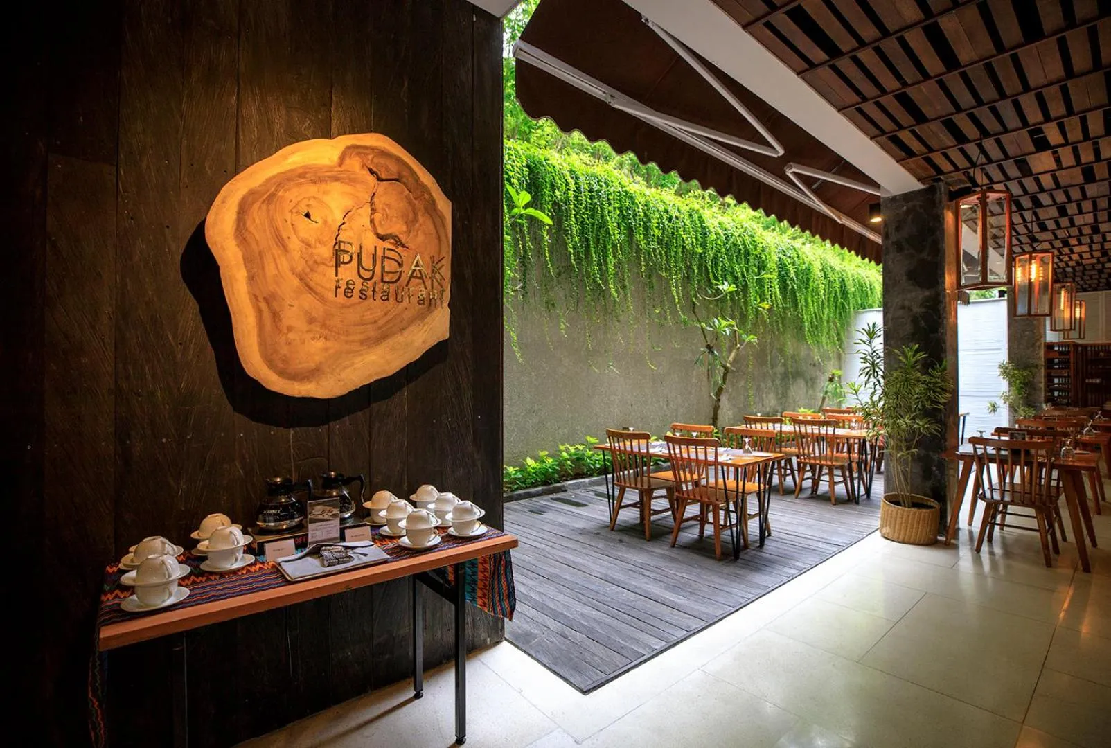 Restaurant/places to eat in Hideaway Villas Bali - Uluwatu by Kanaan Hospitality