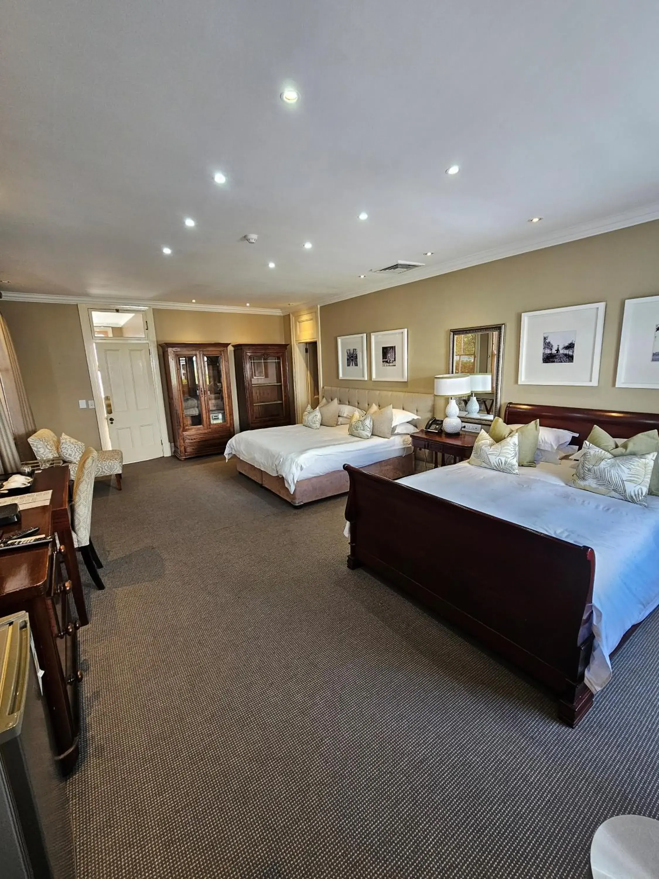 Photo of the whole room, Bed in Quarters Hotel Photo of the whole room, Bed in Quarters Hotel