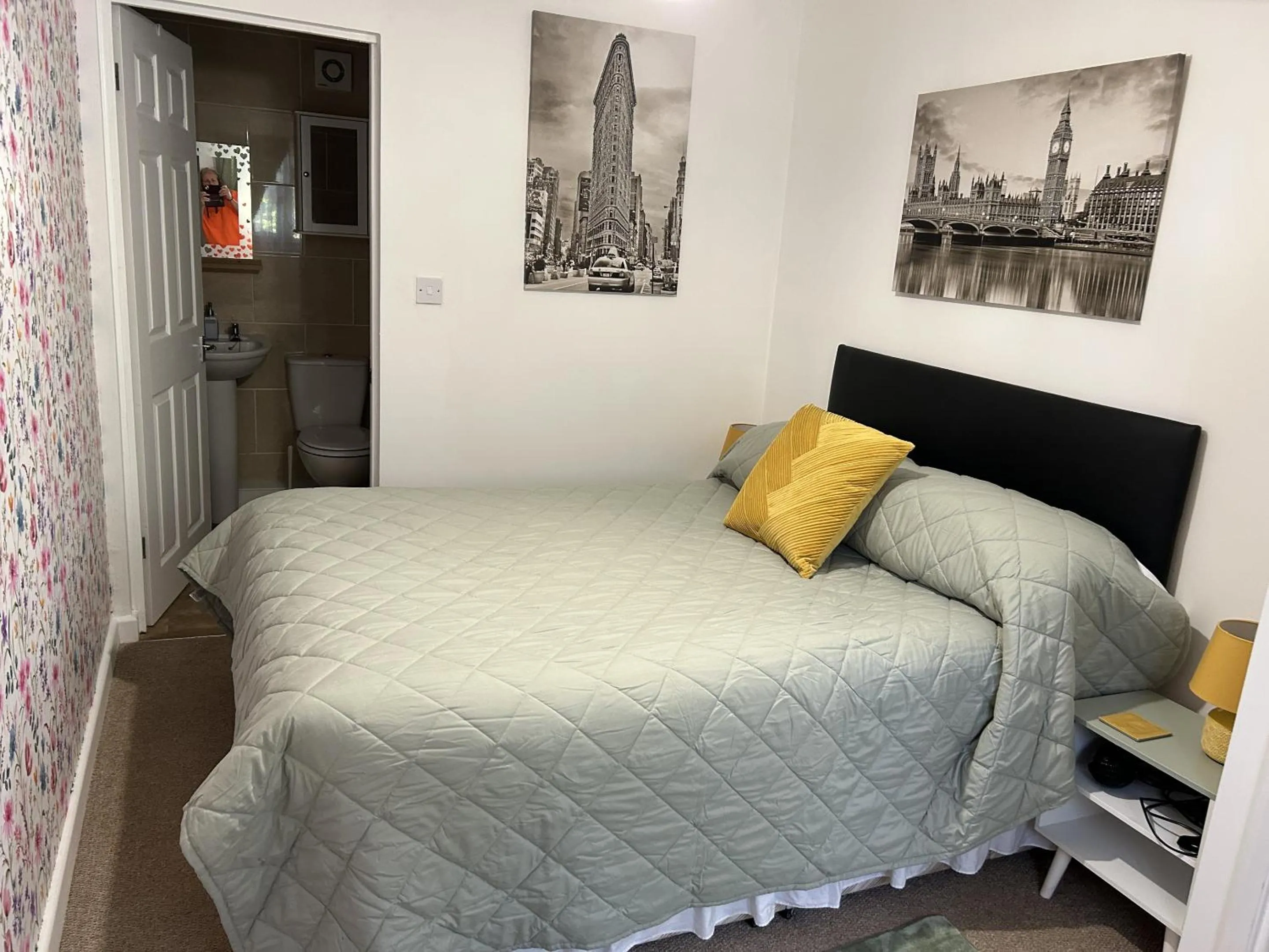 Bedroom, Bed in Woodpaddock Bed & Breakfast