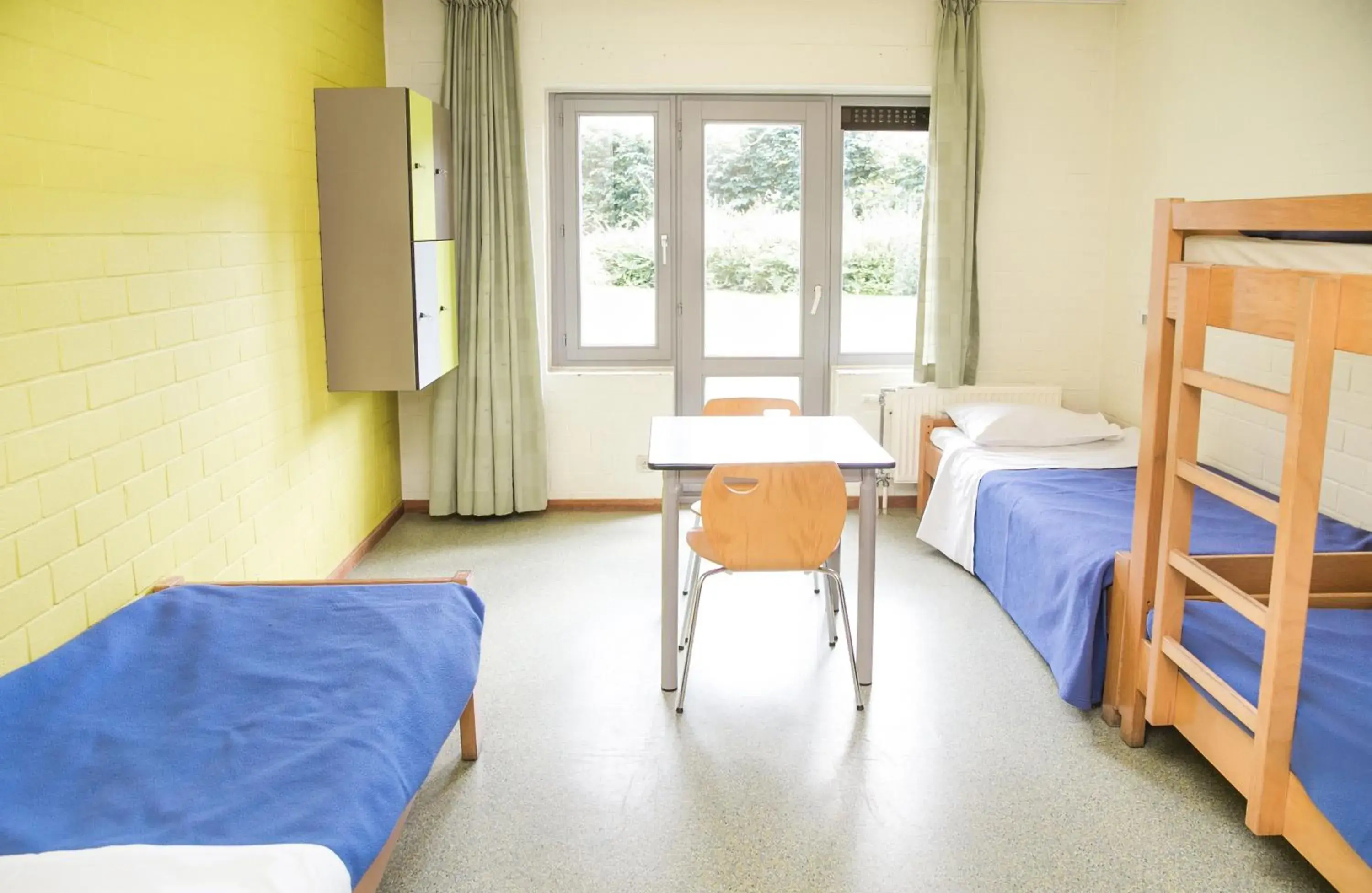Bed in 4-Bed Male Dormitory Room in Hostel Europa Bed in 4-Bed Male Dormitory Room in Hostel Europa