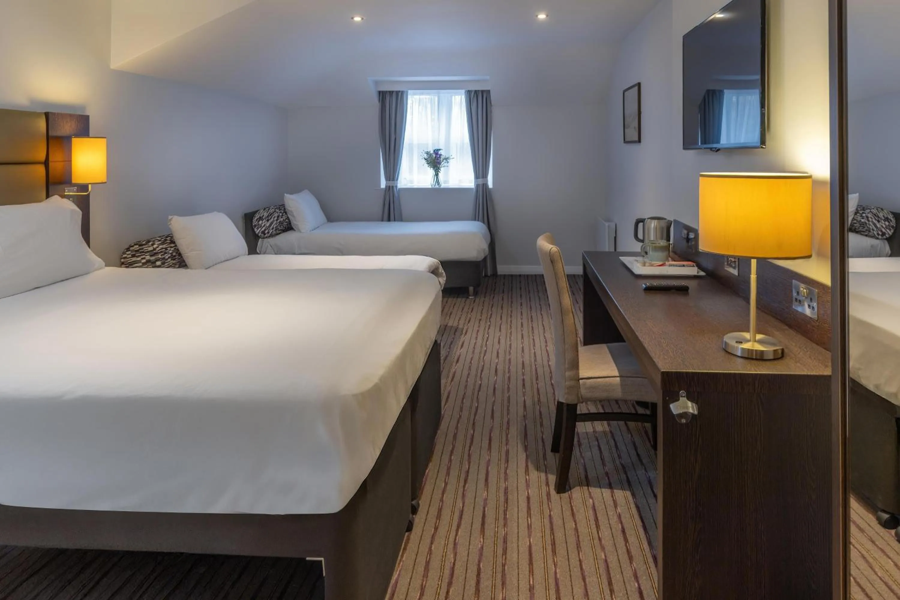 Bedroom, Bed in Best Western Leicester Oadby
