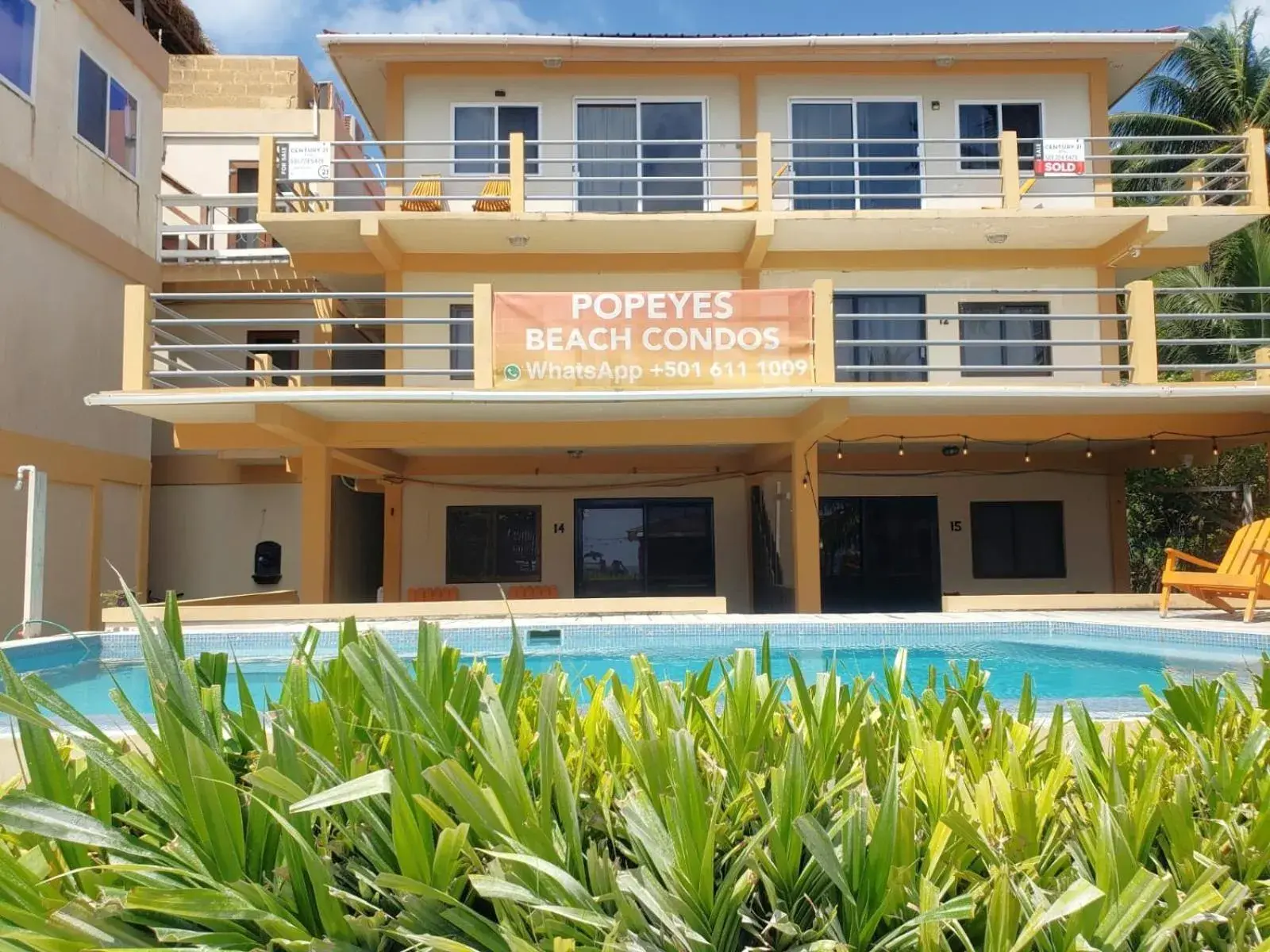 Studio - single occupancy in Beach Side Condos Caye Caulker by CCVH Studio - single occupancy in Beach Side Condos Caye Caulker by CCVH