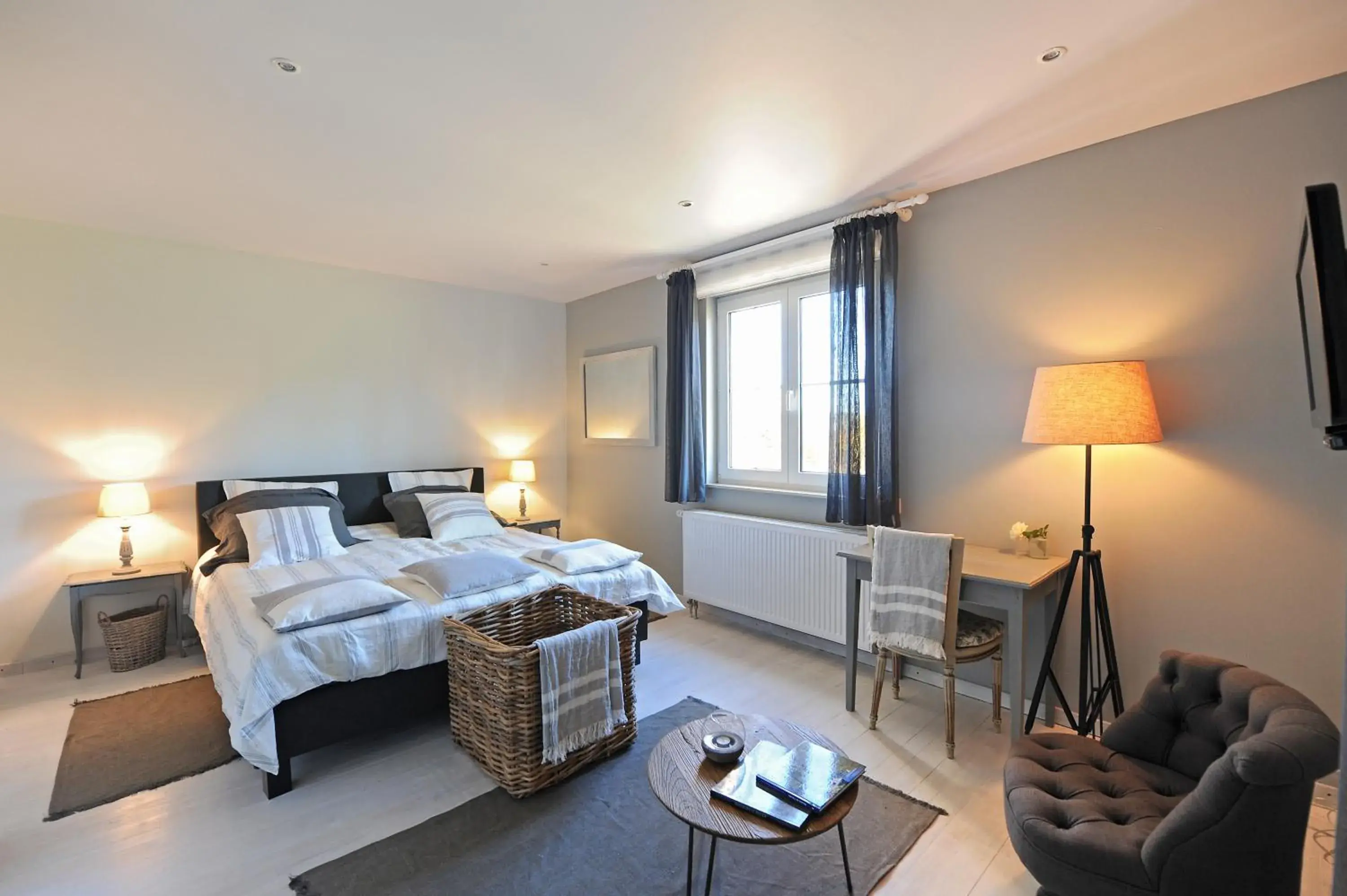 Suite (2 Adults, extra cost for children) in La Couette de l'Ours Suite (2 Adults, extra cost for children) in La Couette de l'Ours