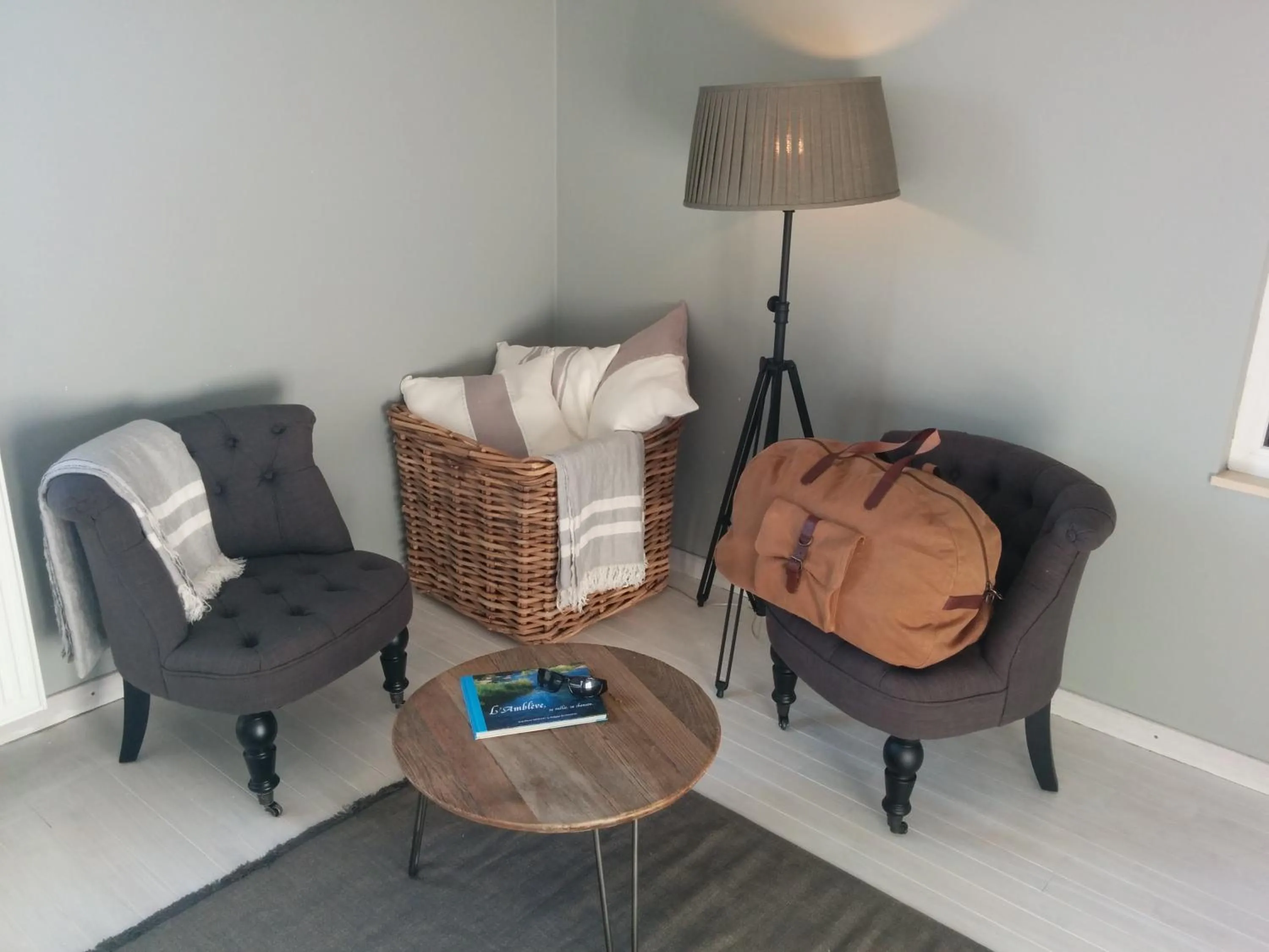 Seating area in La Couette de l'Ours